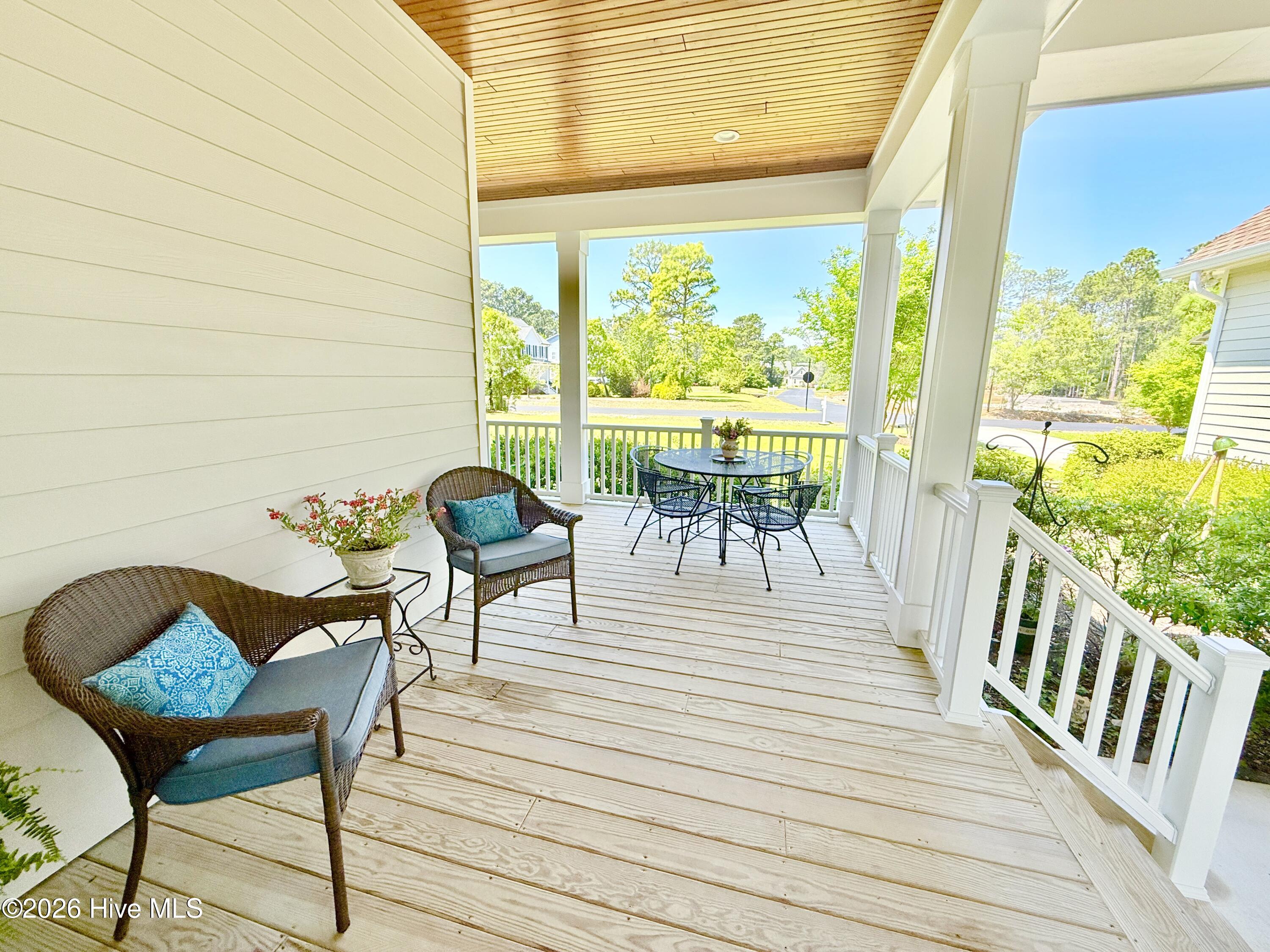 100567886 | Photo 91