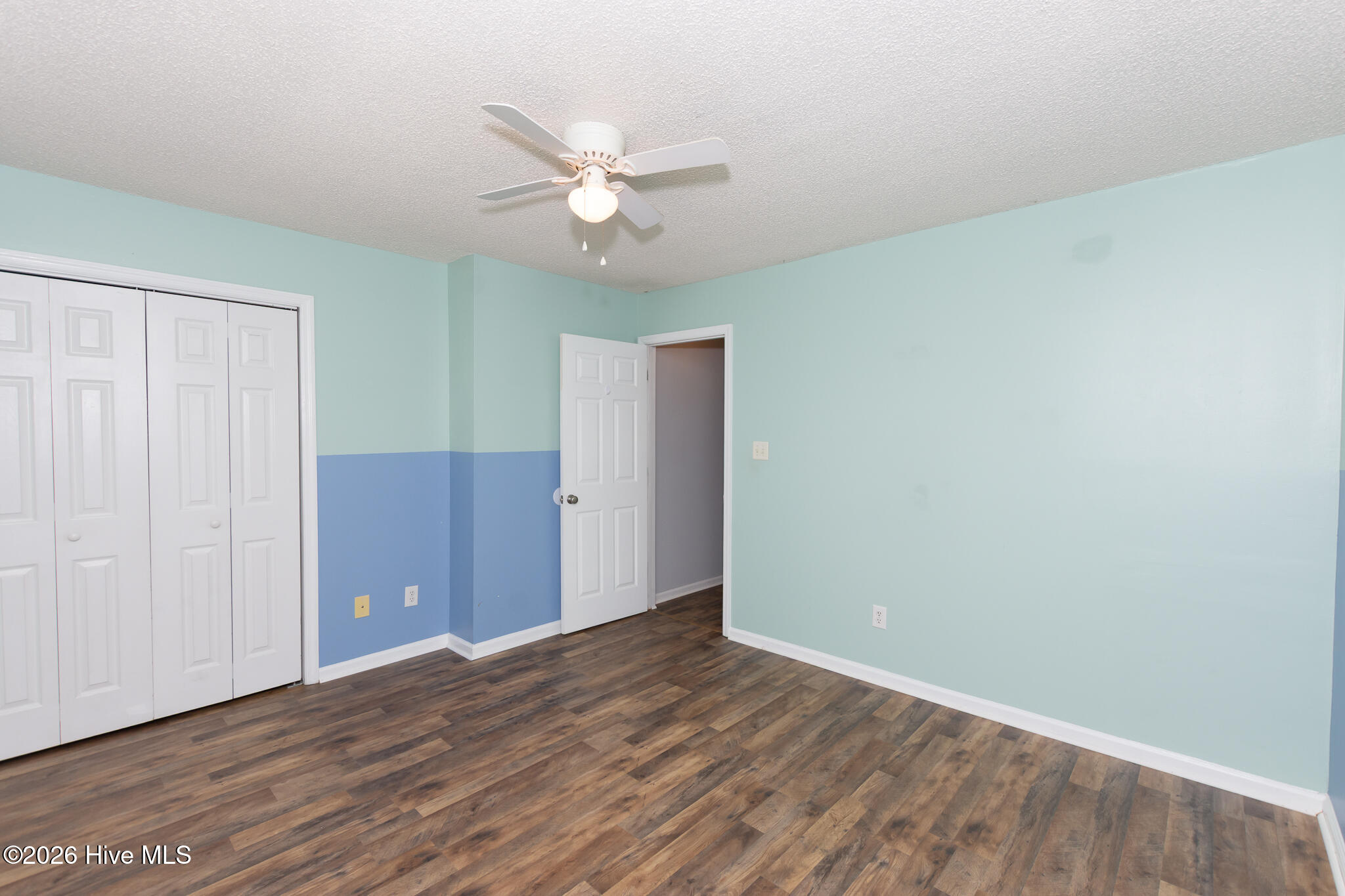 100564073 | Photo 20