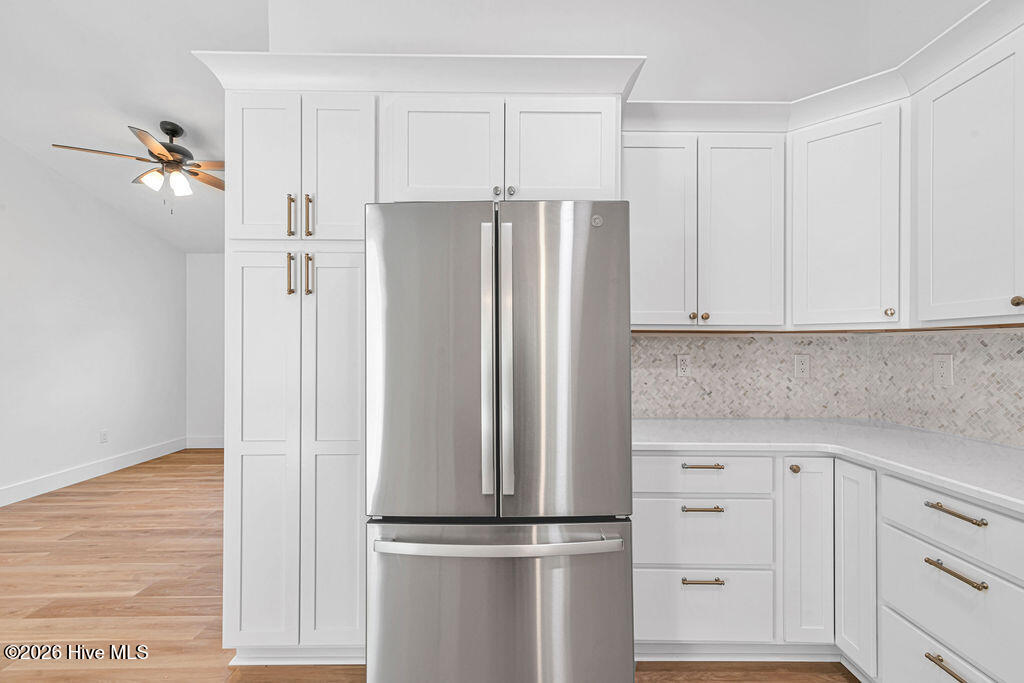 100566377 | Photo 10