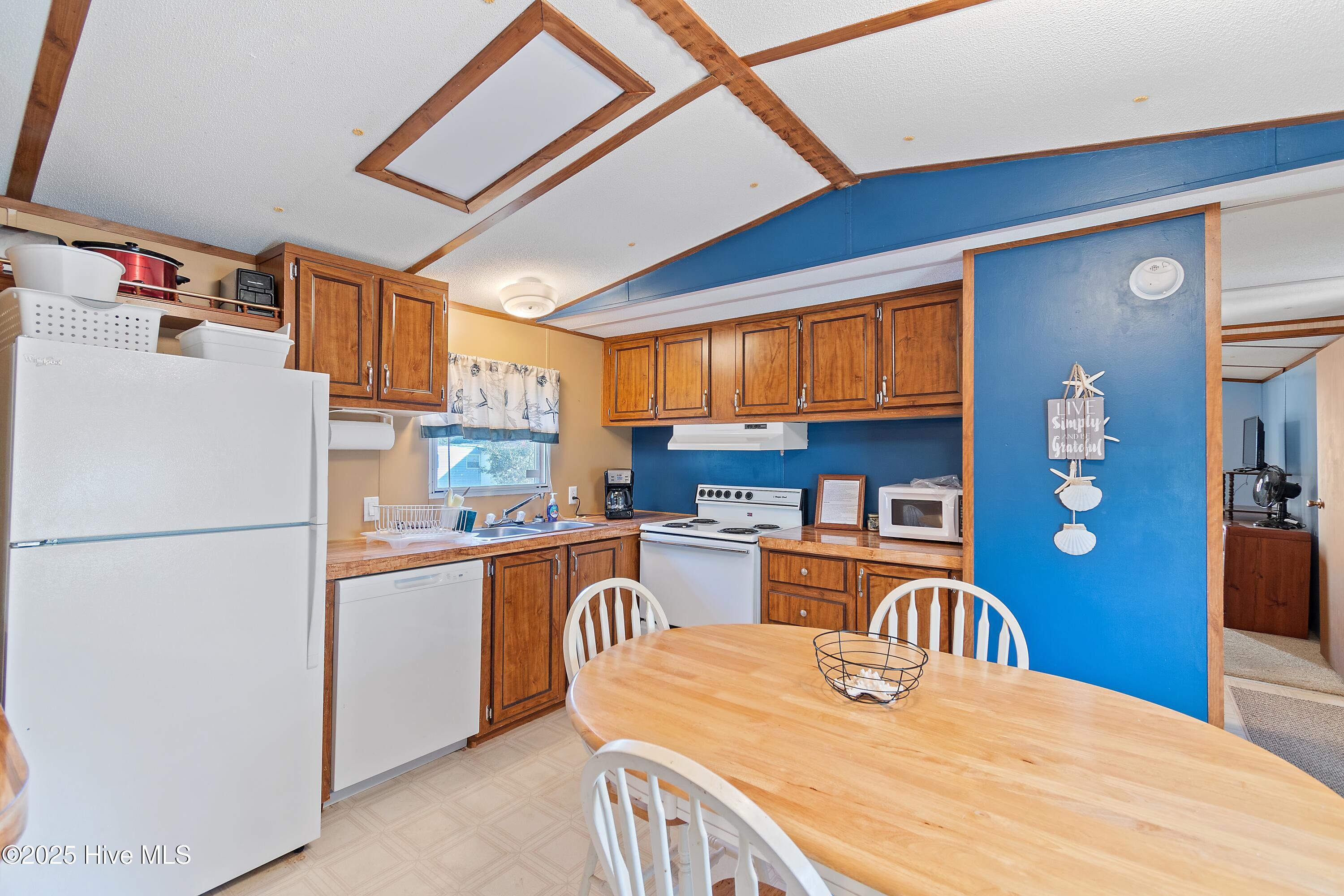 100543212 | Photo 17