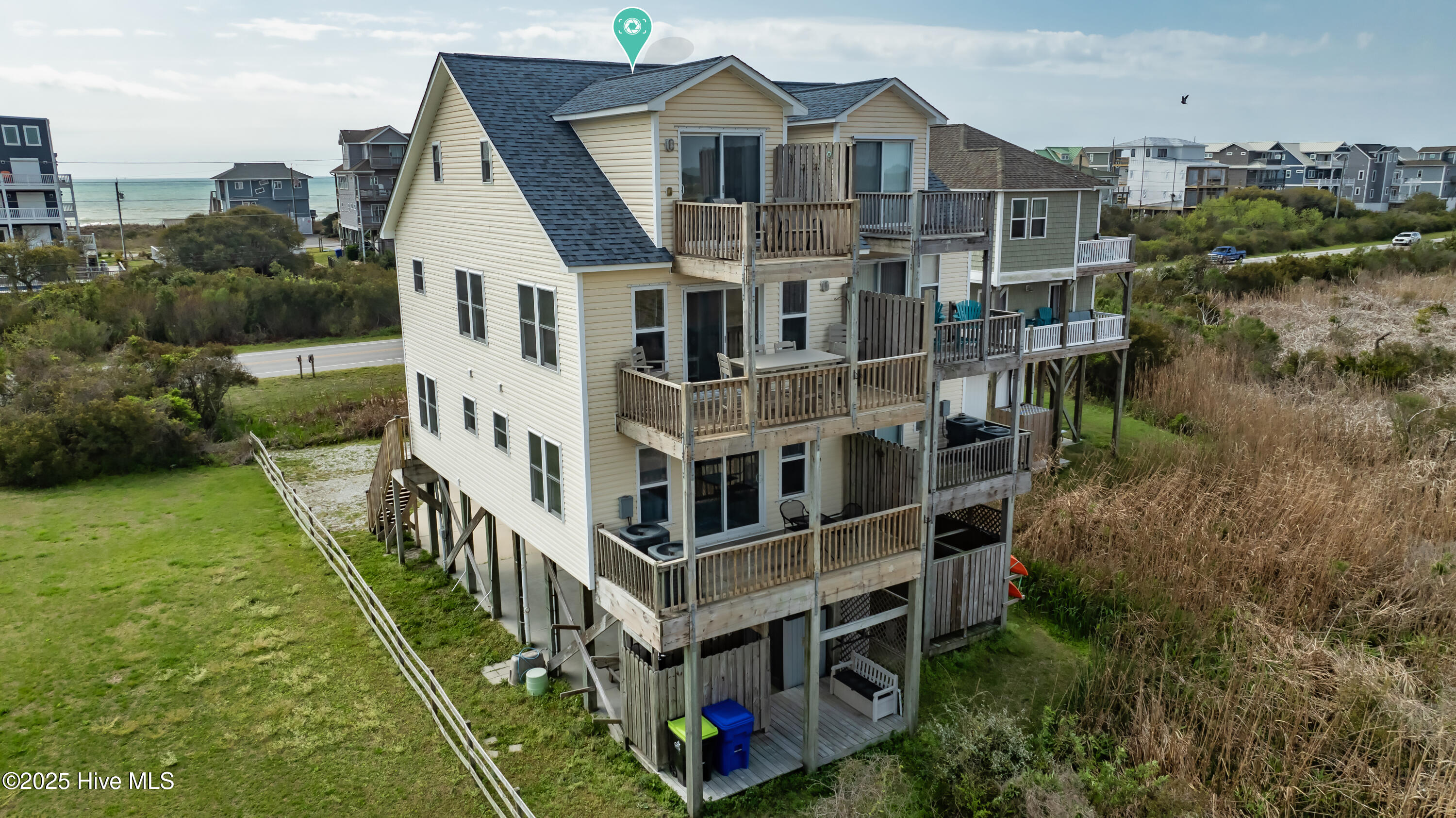 100534382 | Photo 36