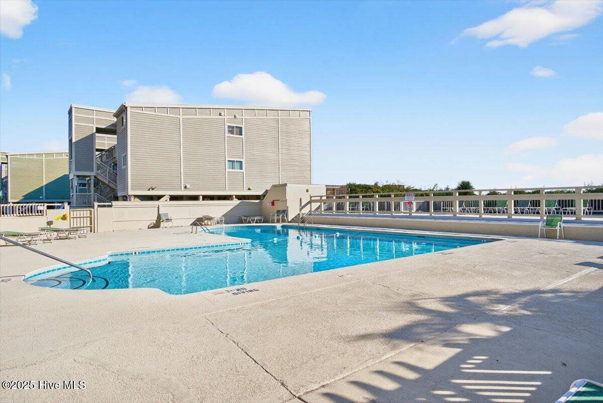 100537947 | Photo 36