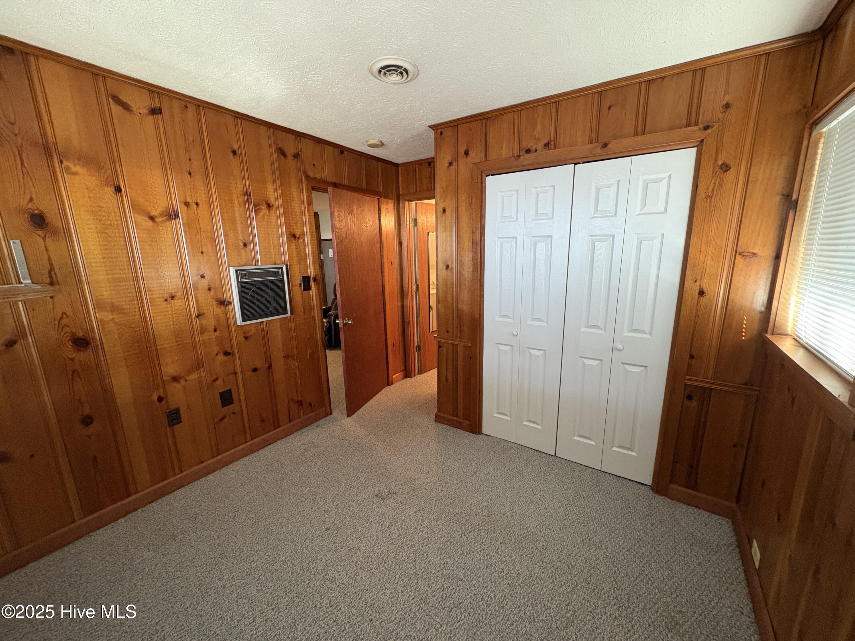 100534974 | Photo 43