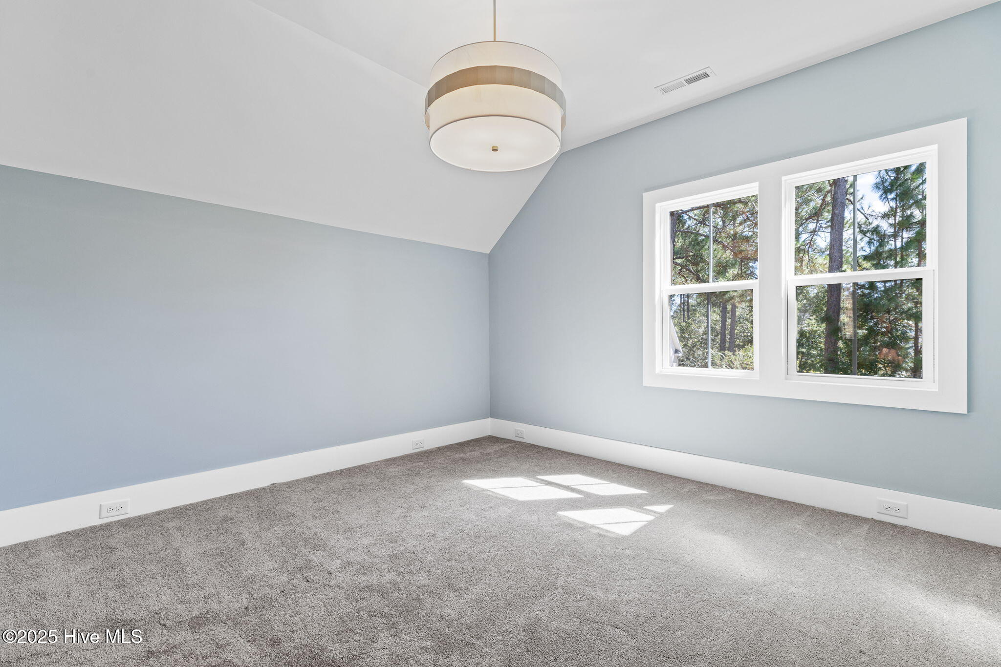 100522632 | Photo 59