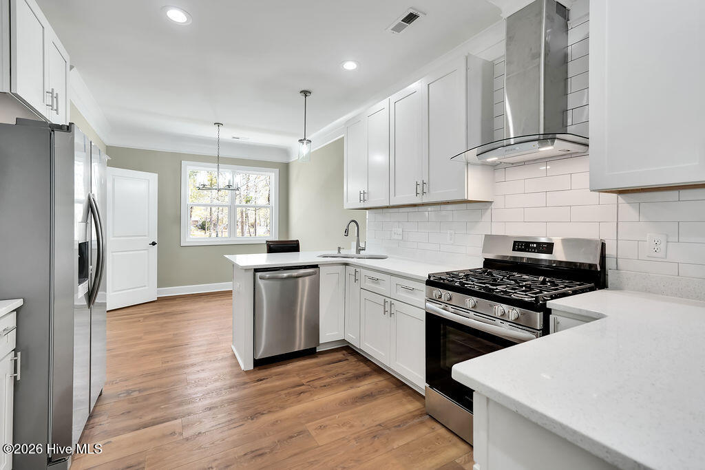 100529552 | Photo 11