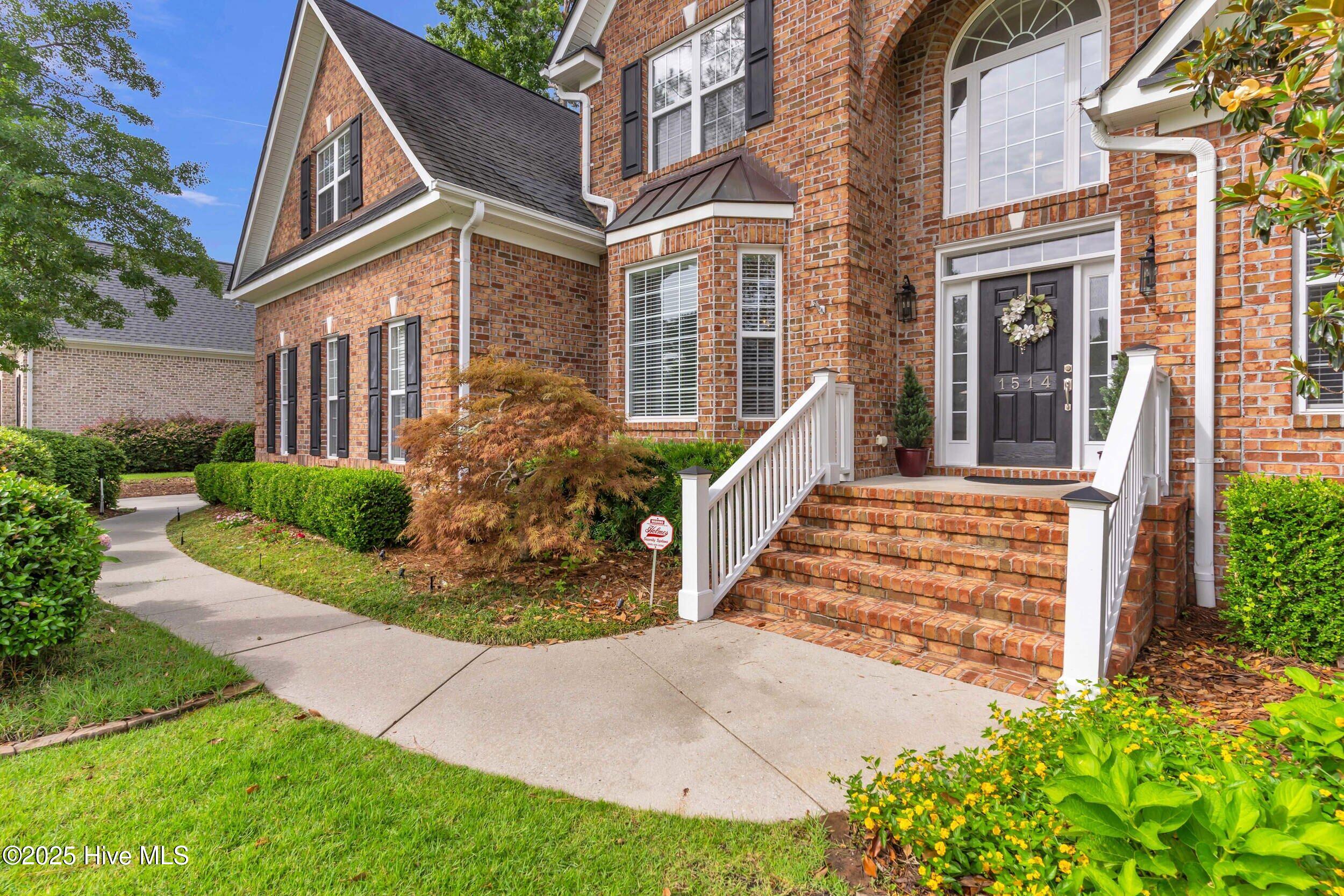 100548095 | Photo 106