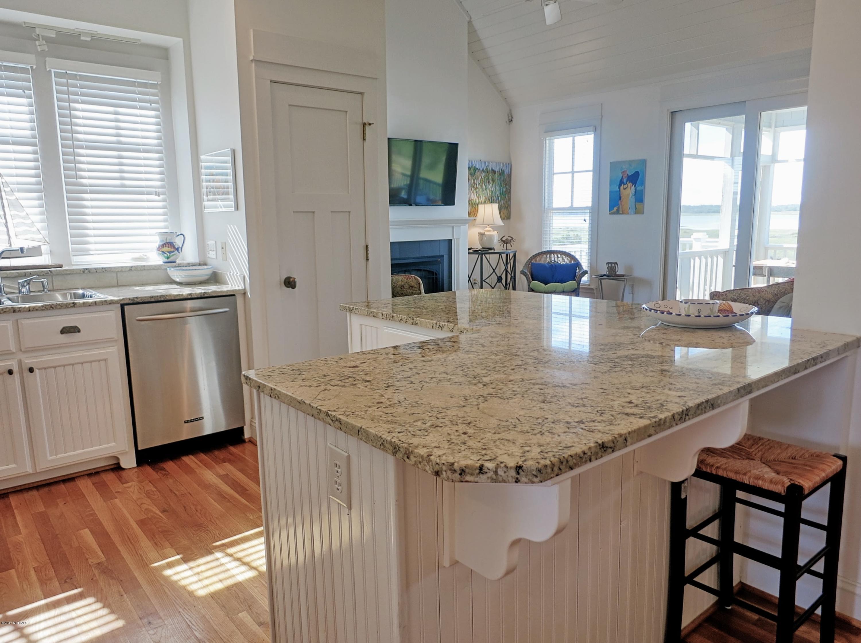 141 East Drive,Harkers Island