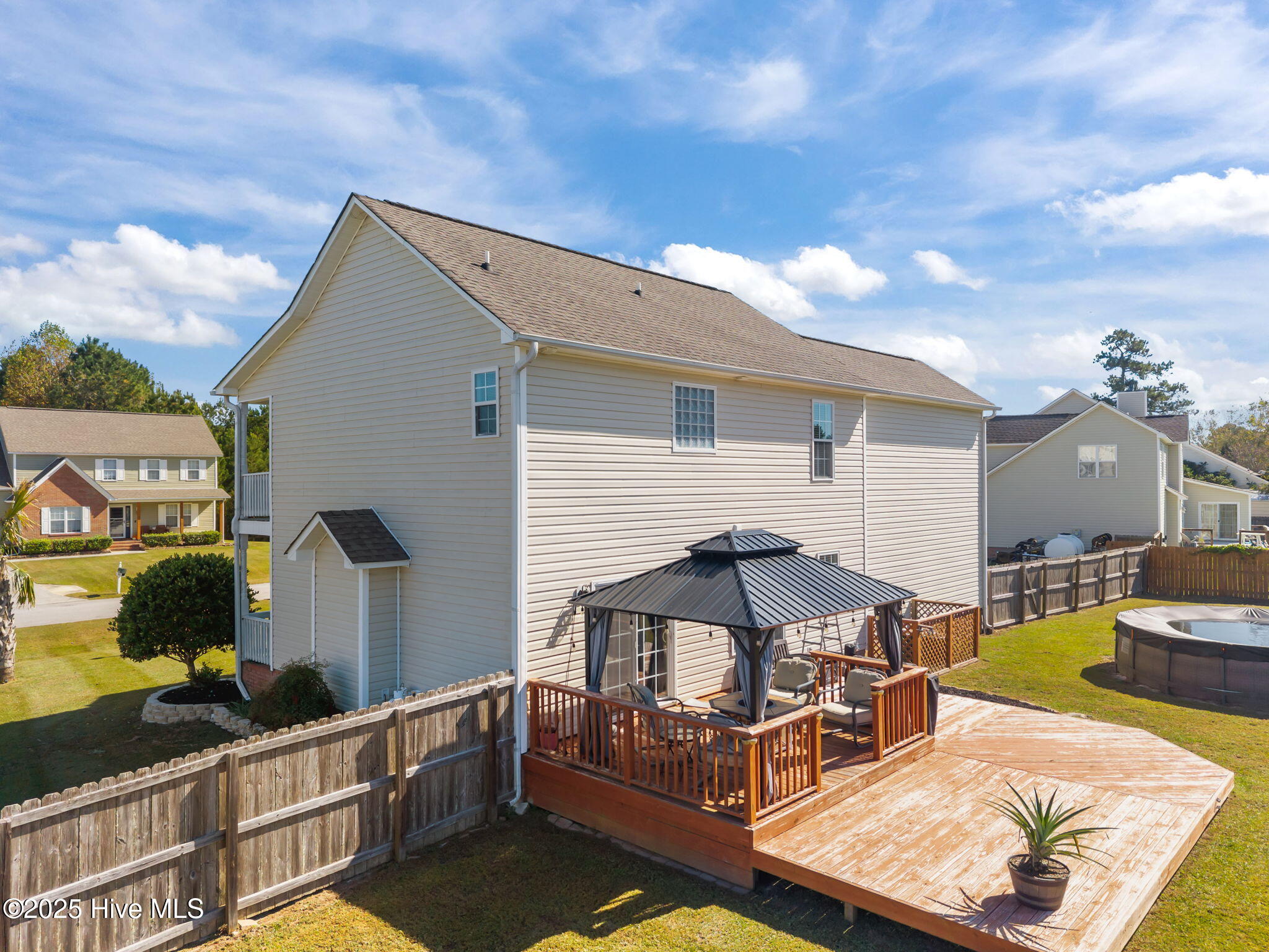 100538384 | Photo 39