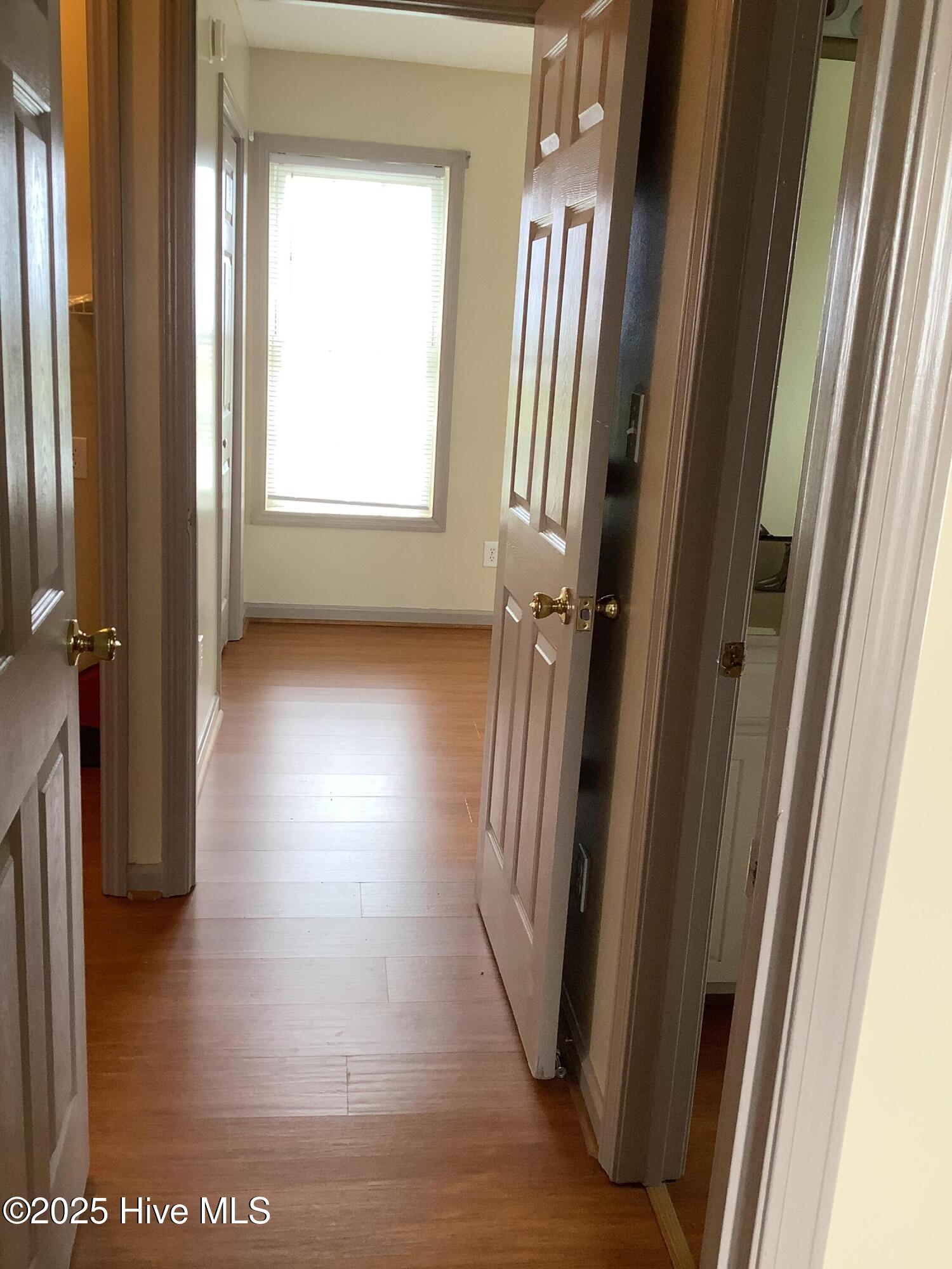 100530094 | Photo 48