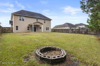 100548839 | Photo 38