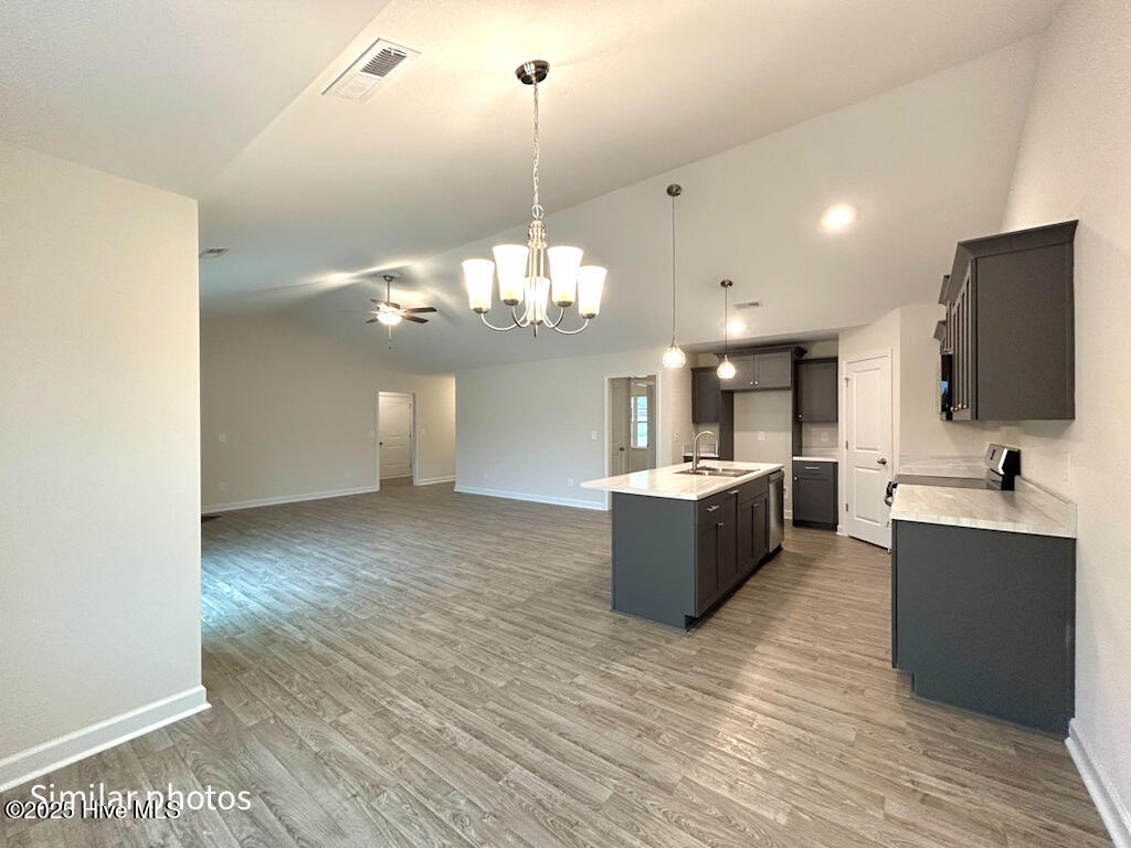 100508196 | Photo 21