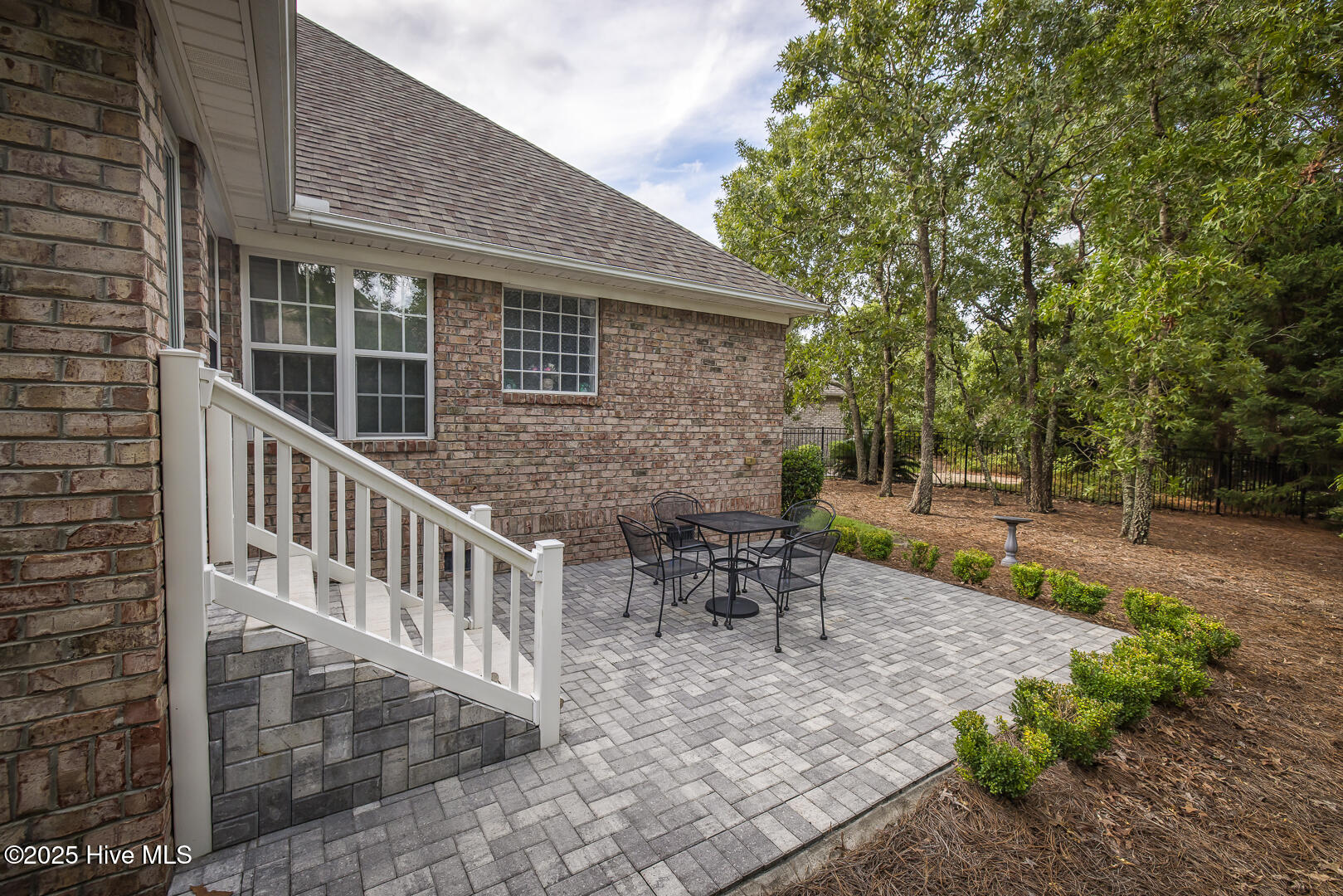 100538181 | Photo 52