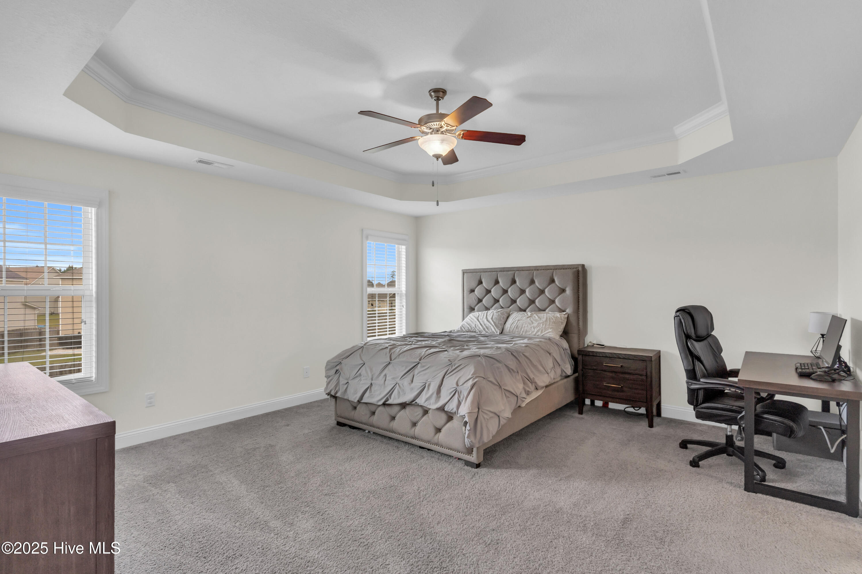 100534208 | Photo 19