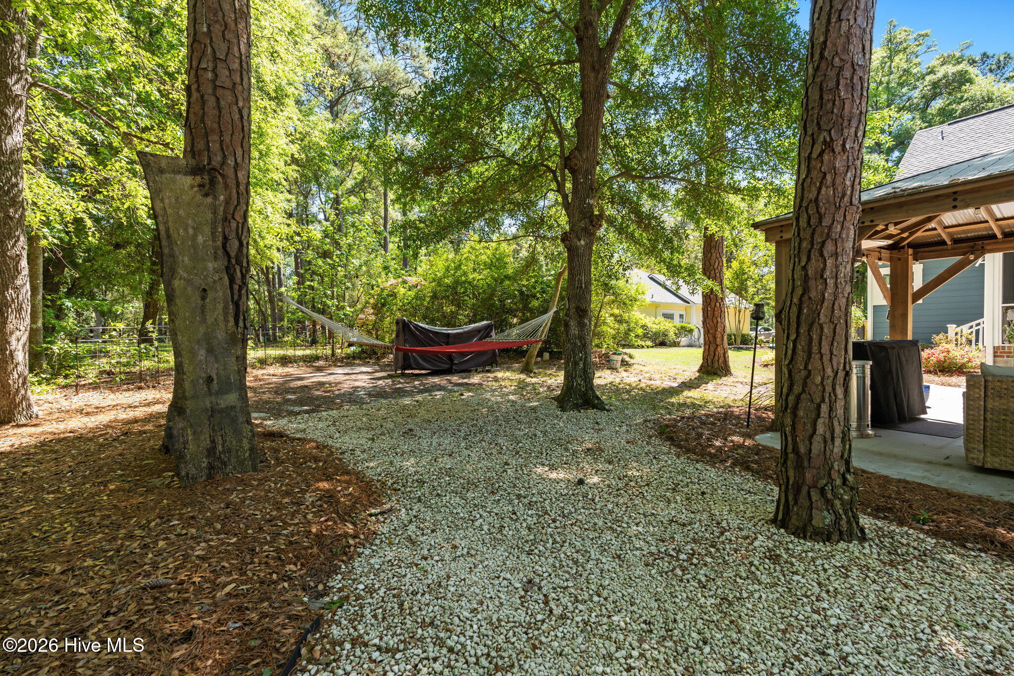 100568987 | Photo 45