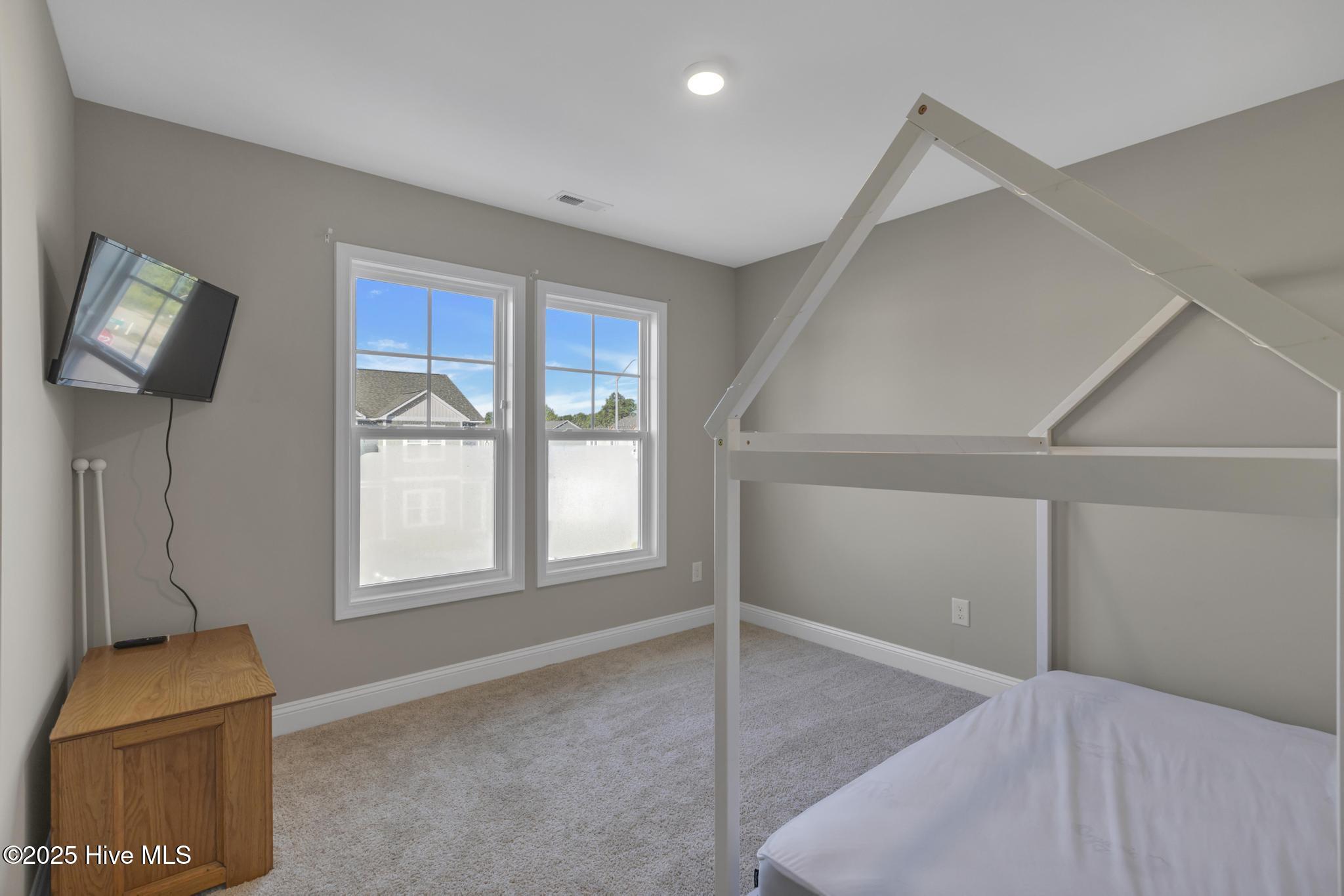 100533481 | Photo 17