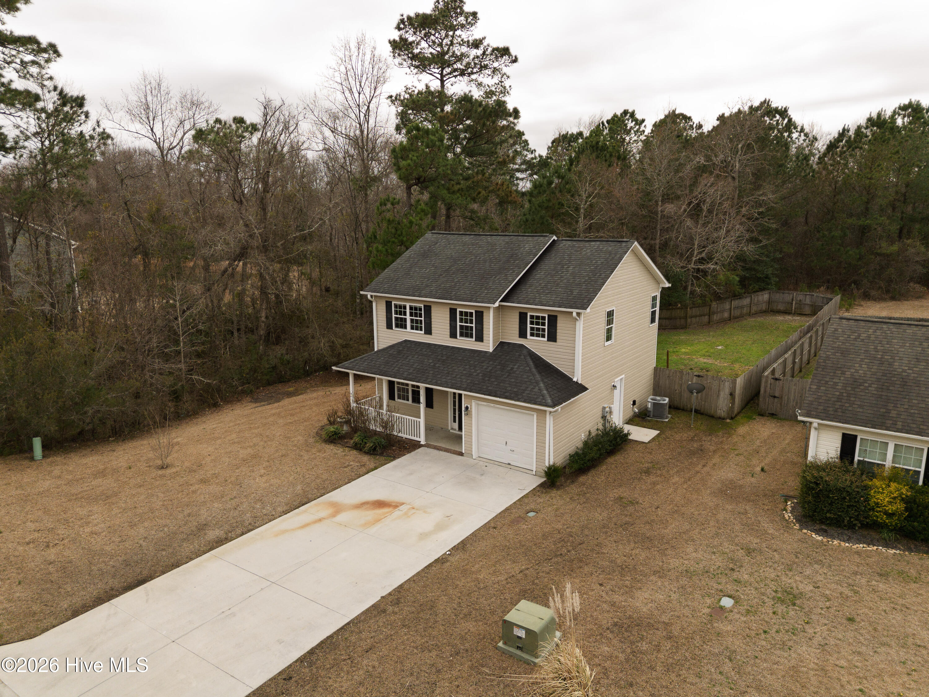 100557262 | Photo 49