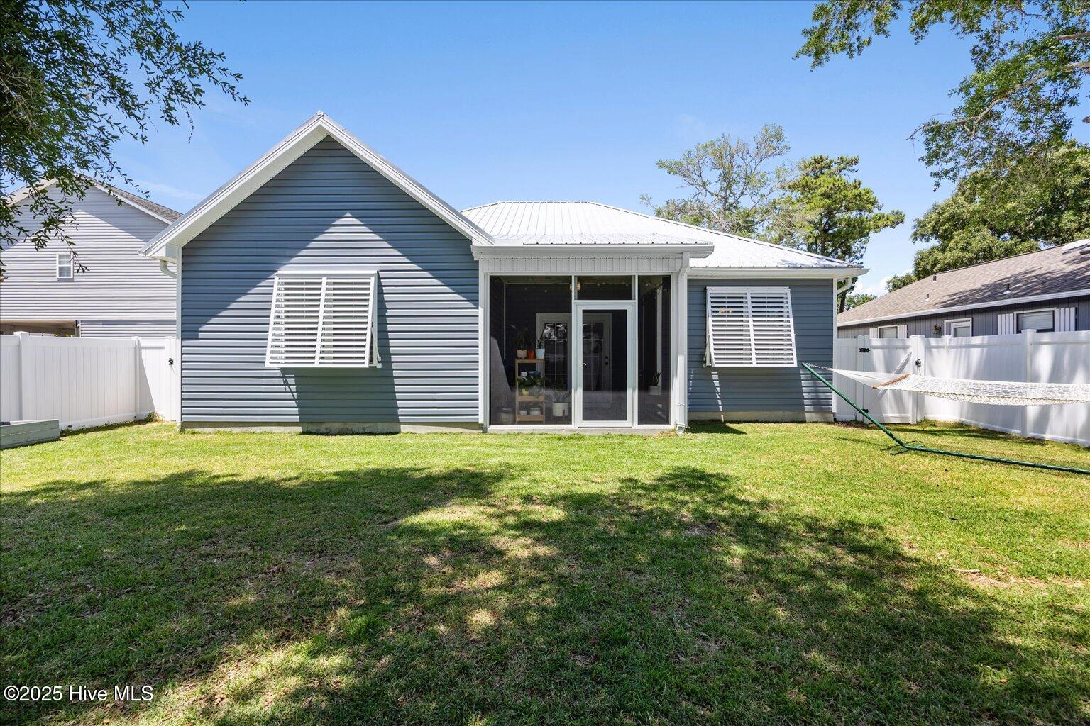 100516141 | Photo 41