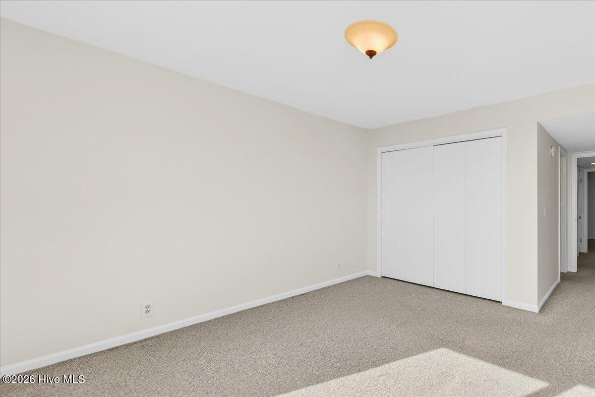 100549520 | Photo 14