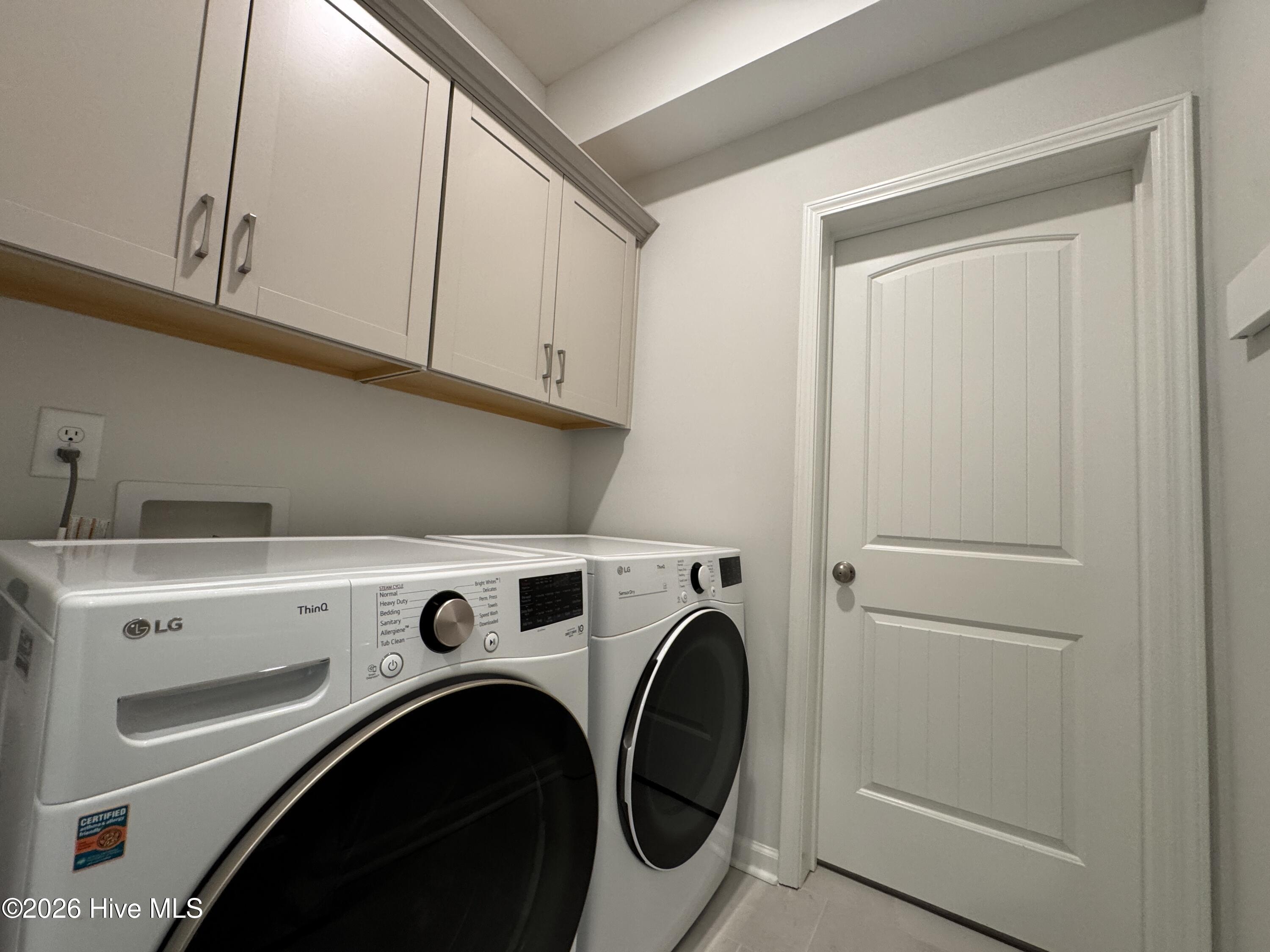 100548748 | Photo 13