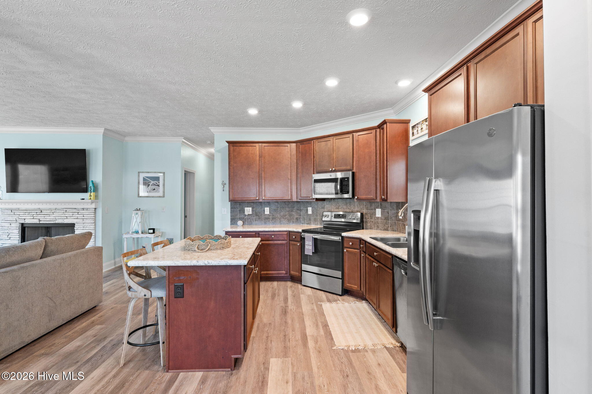 100545035 | Photo 14