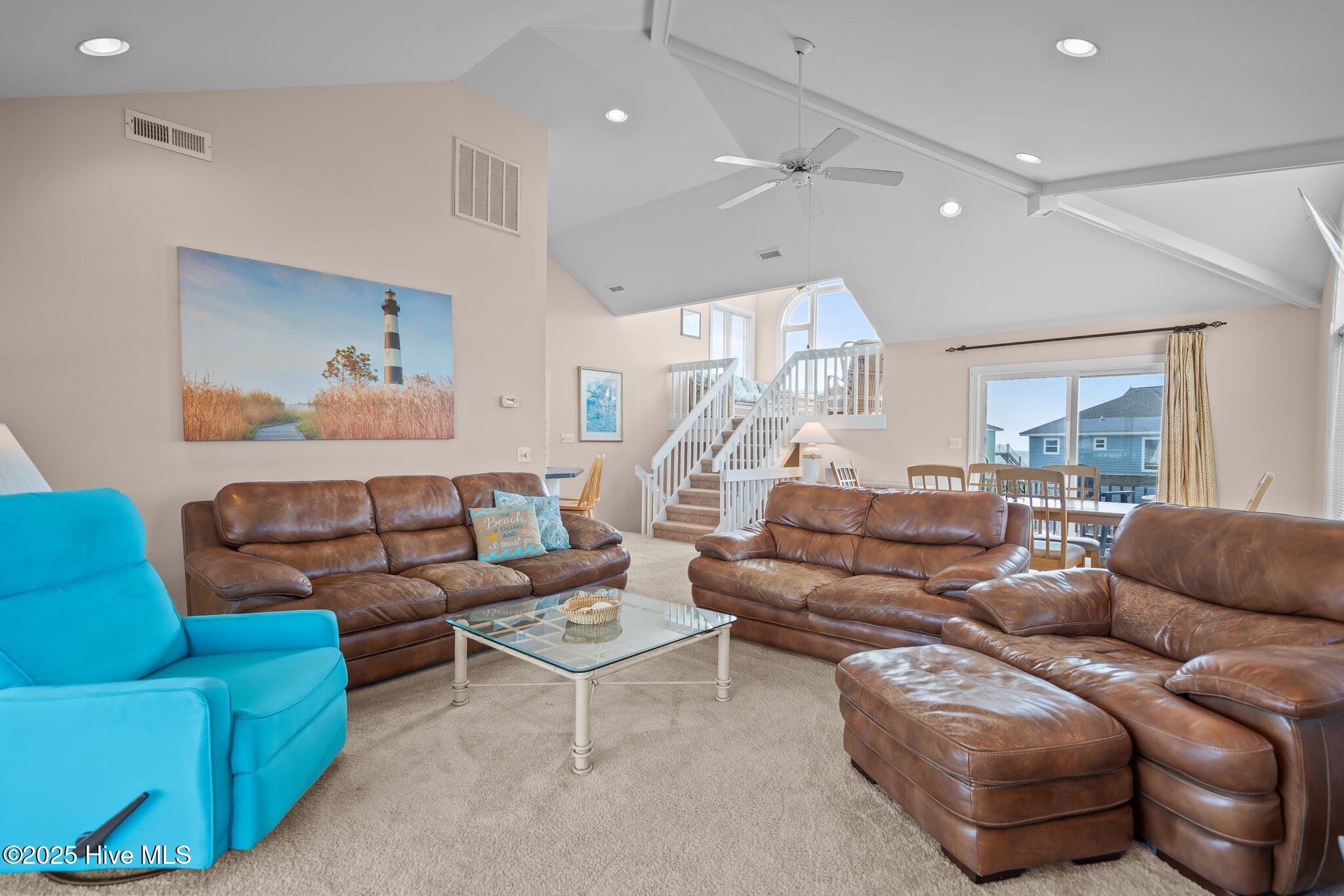 100506590 | Photo 15