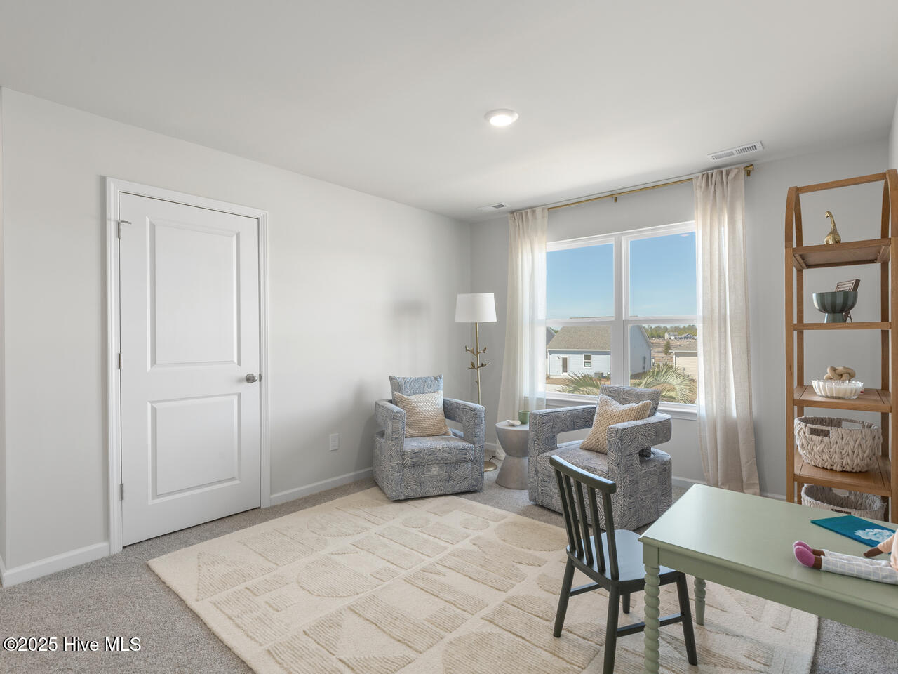 100550225 | Photo 40