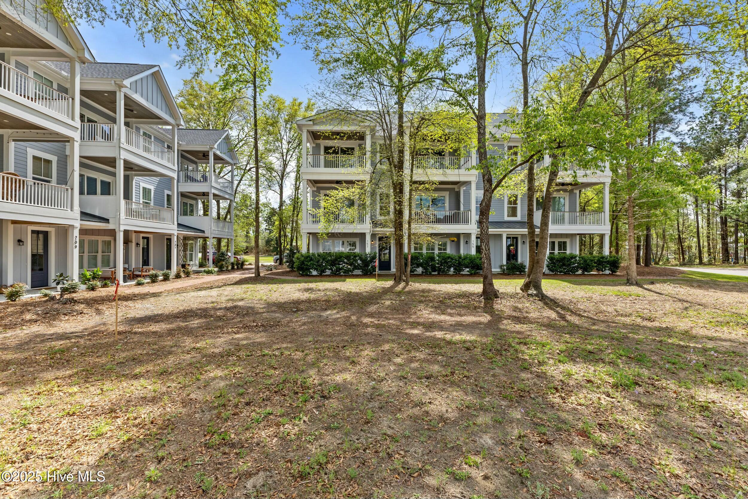 100498490 | Photo 45