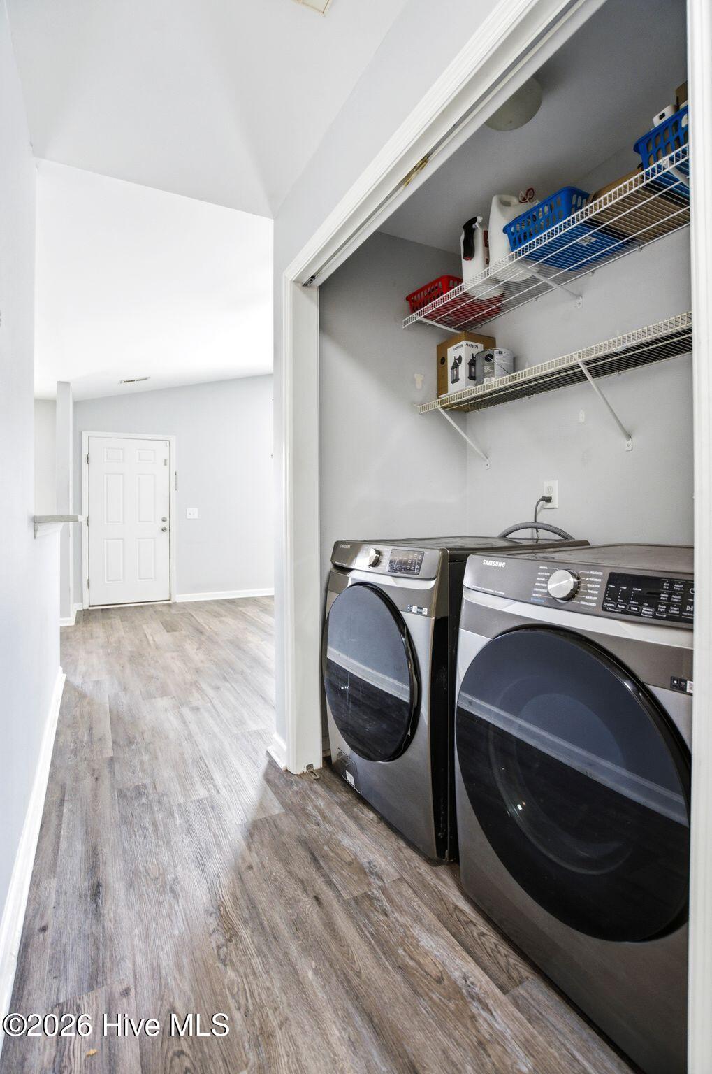 100567407 | Photo 19