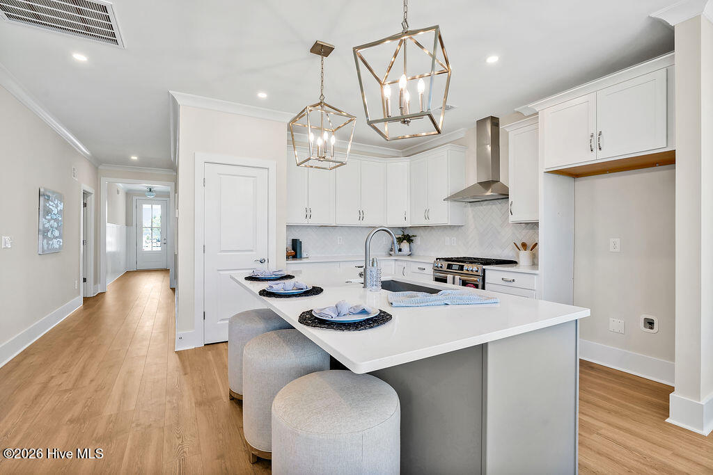 100561795 | Photo 15