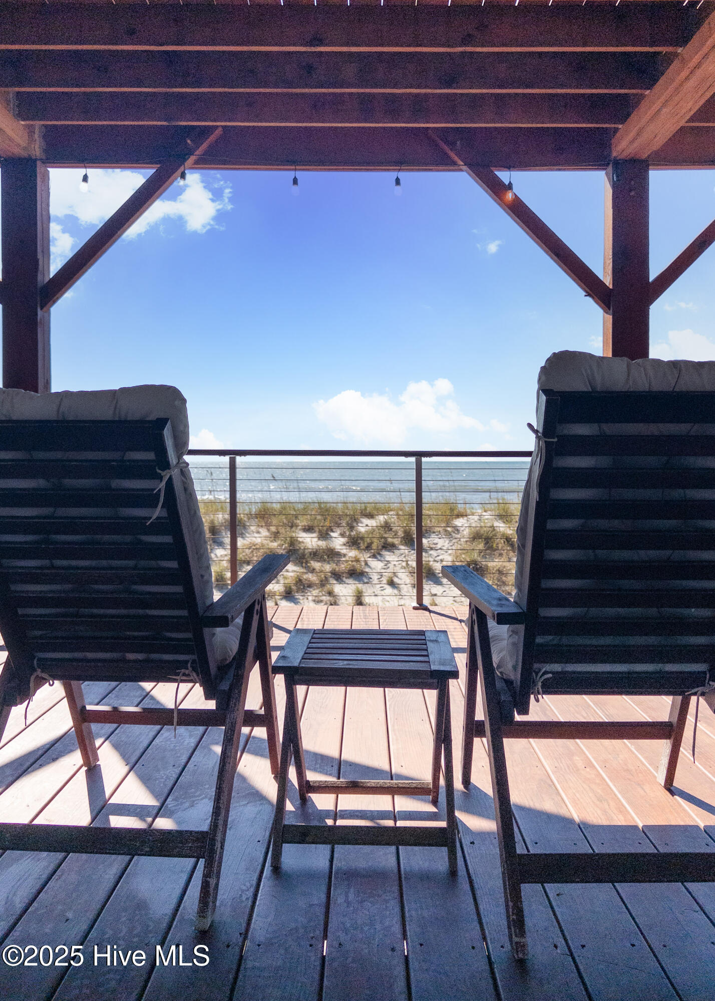 100539588 | Photo 26