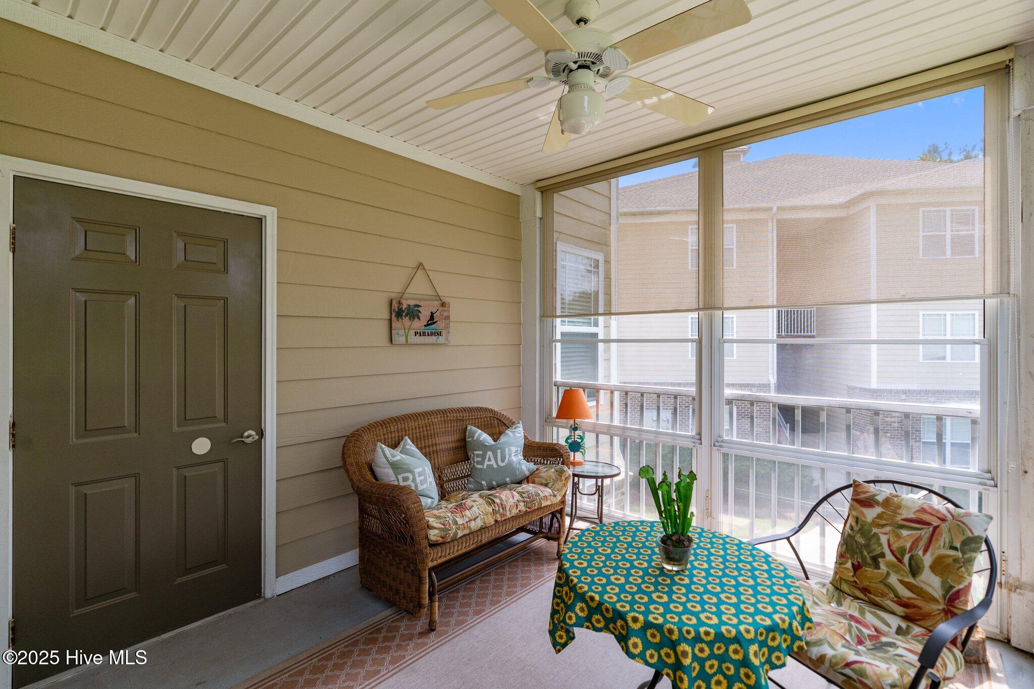 100514091 | Photo 31