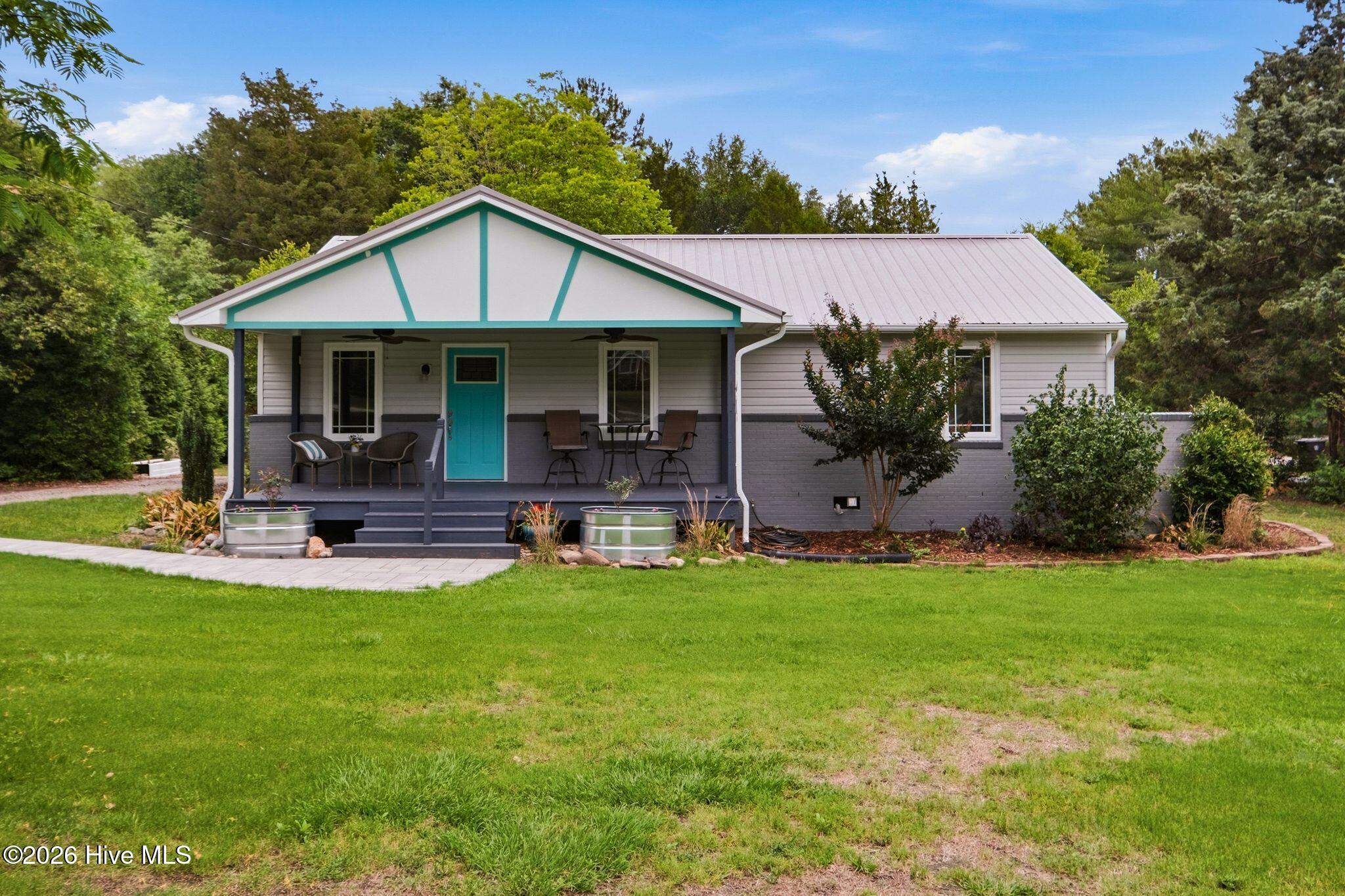 1302 Crest Drive