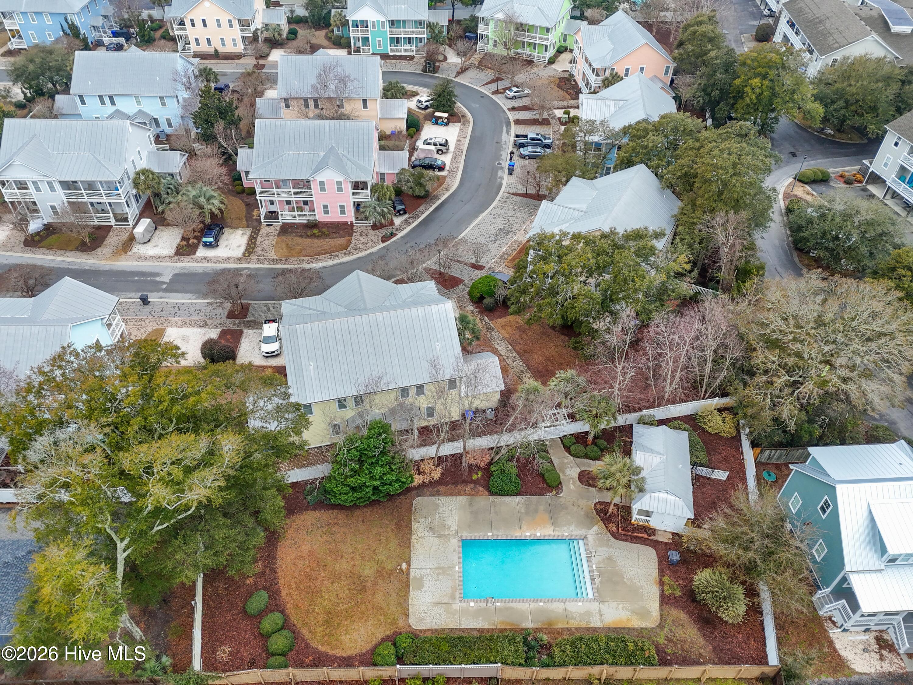 100553178 | Photo 46