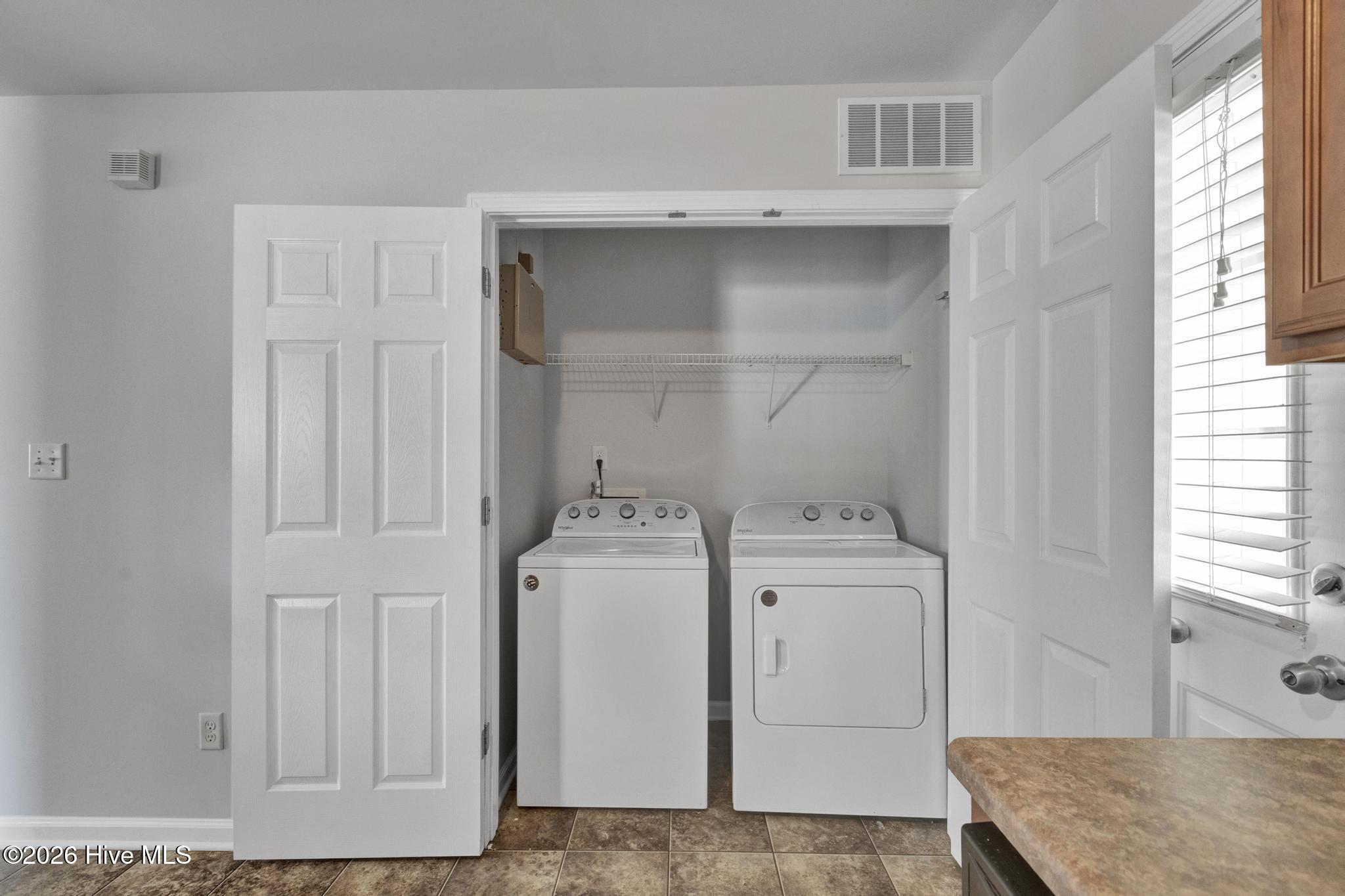 100567665 | Photo 17