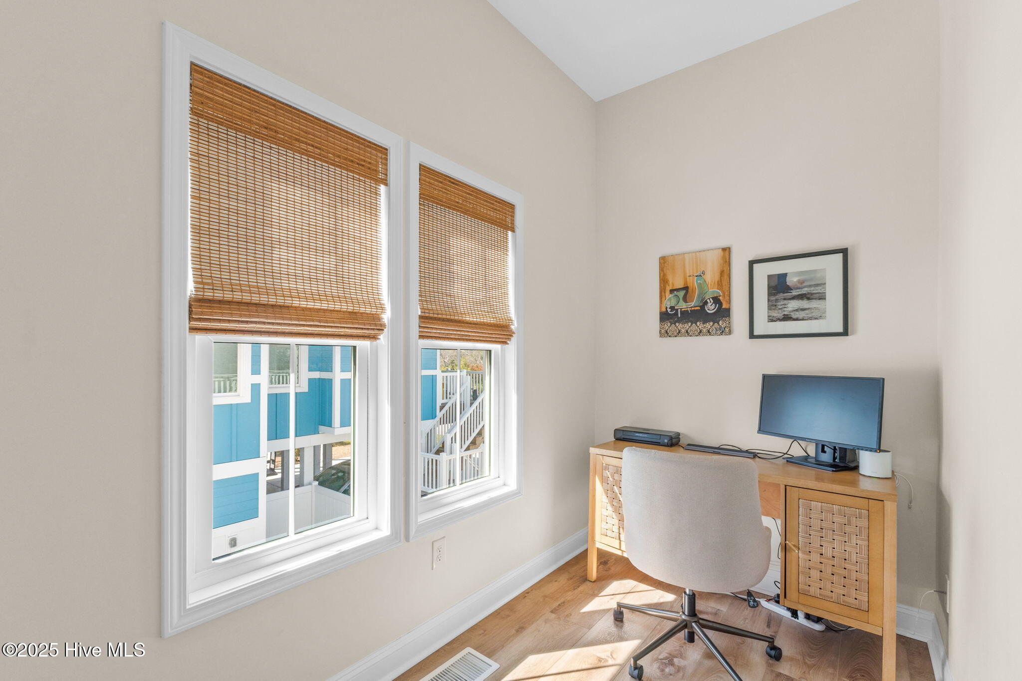 100496086 | Photo 35