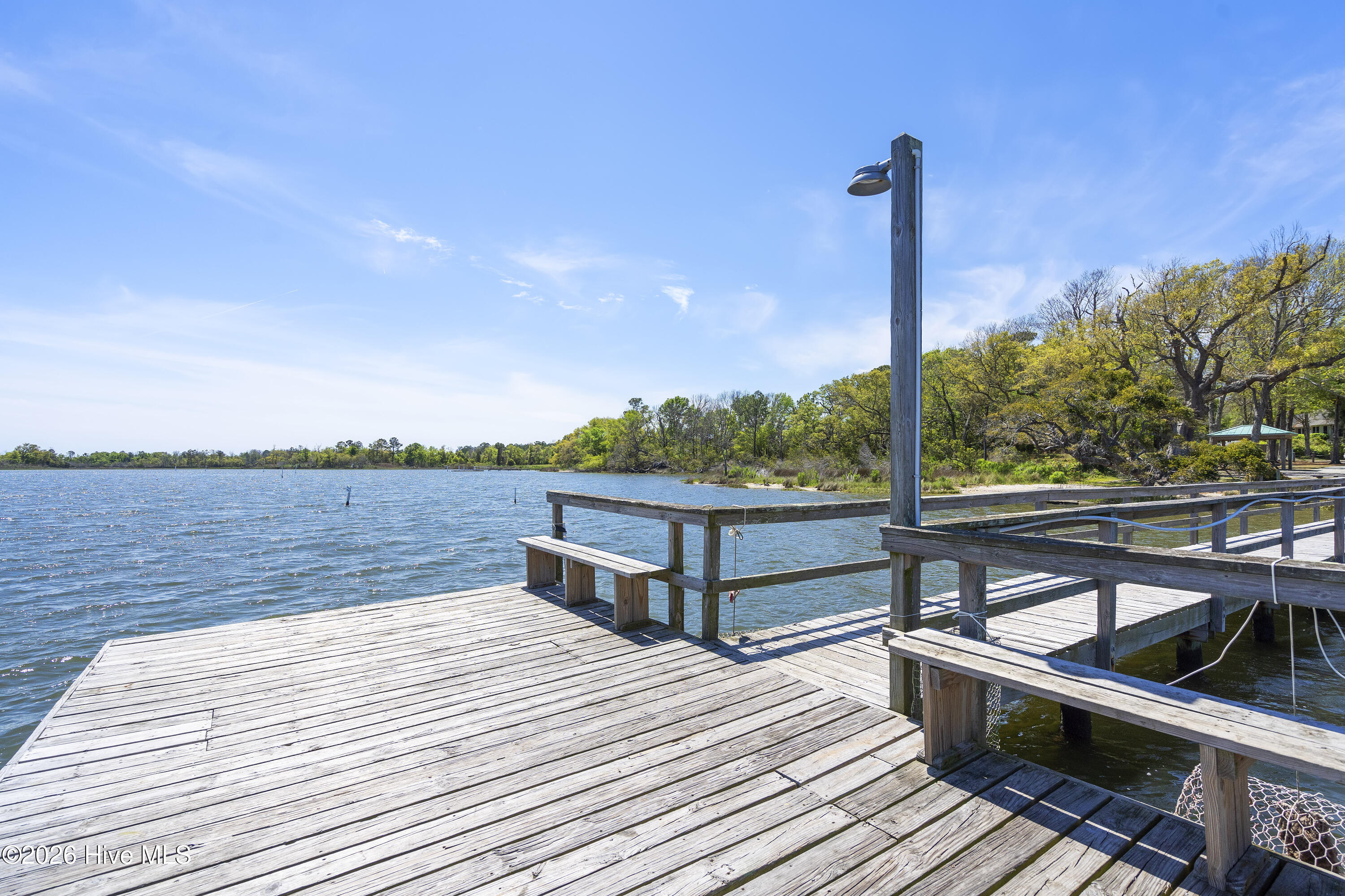 100570640 | Photo 74