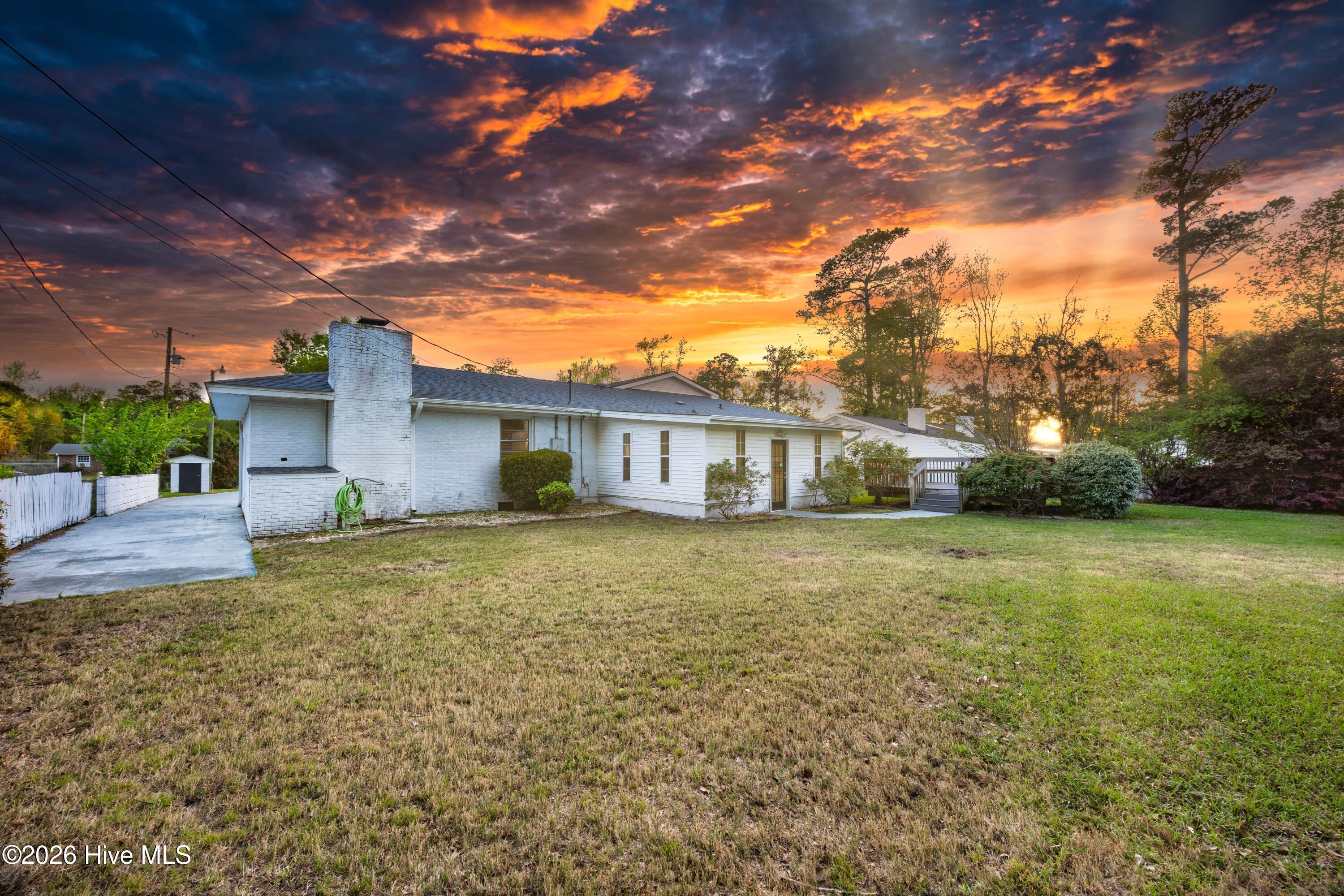 100565144 | Photo 32