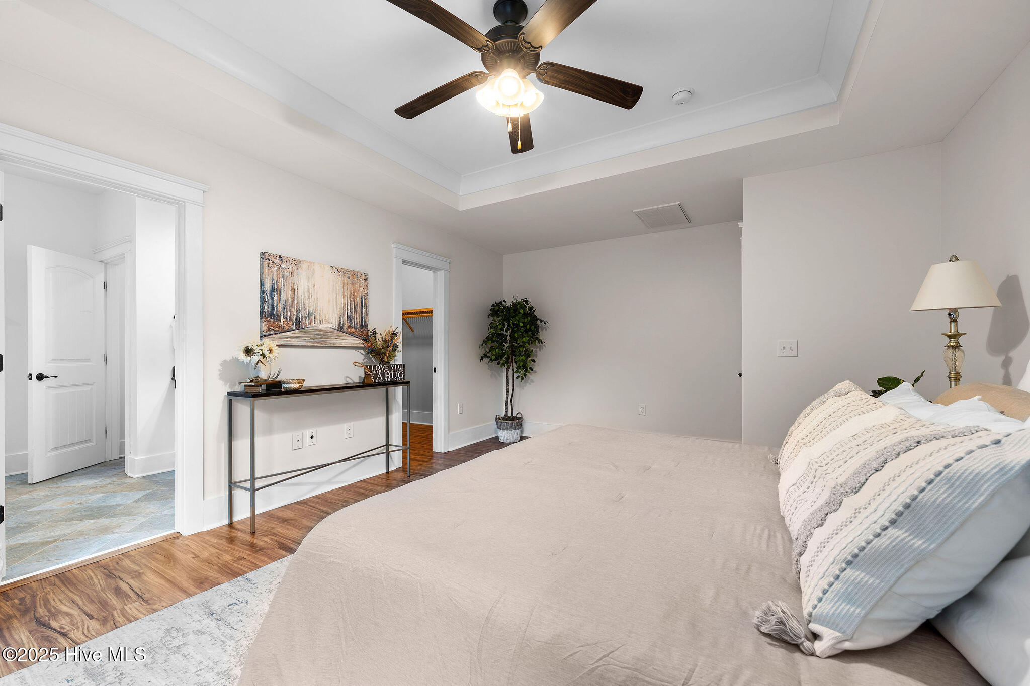 100536544 | Photo 37