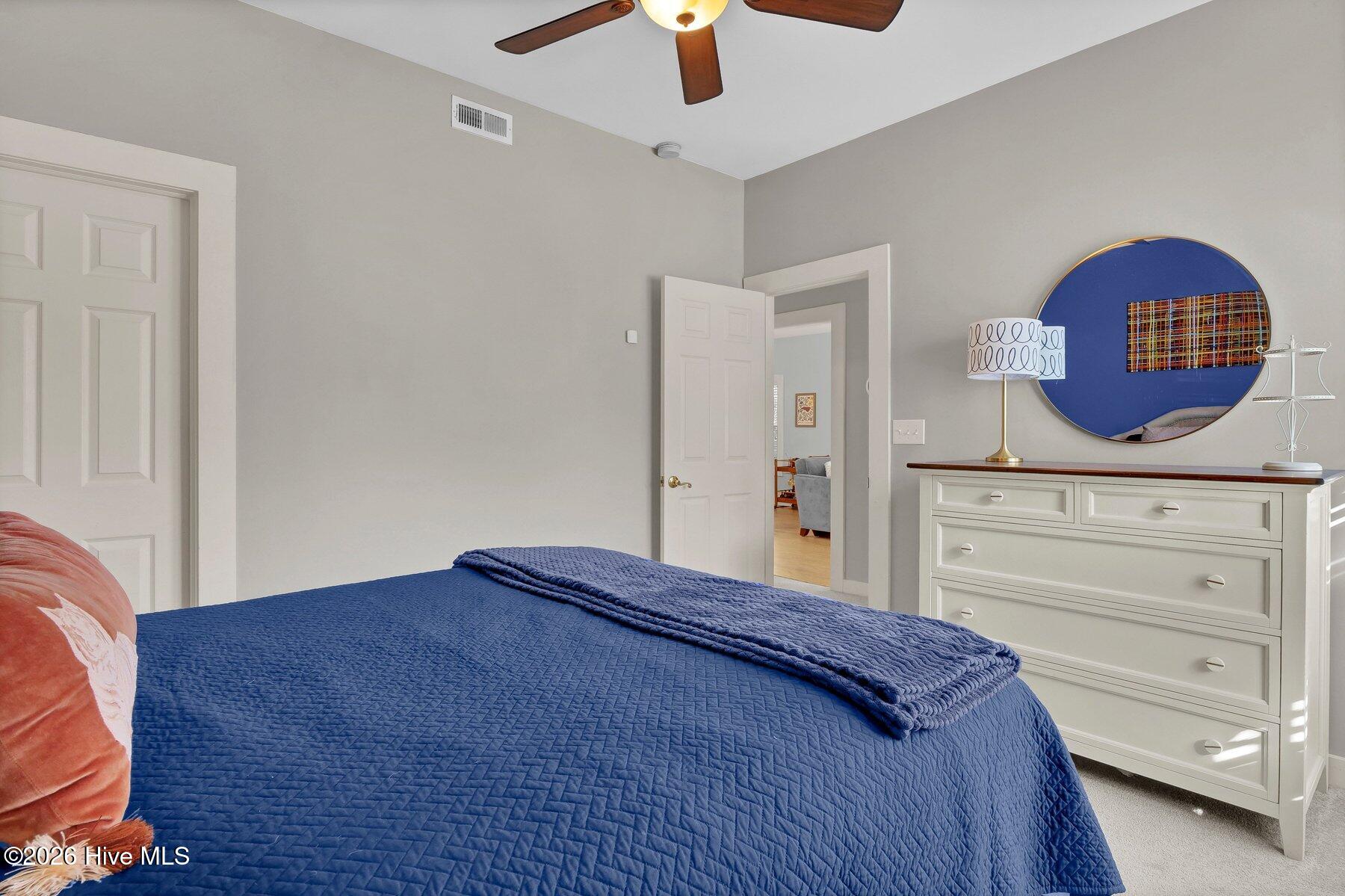 100562227 | Photo 20