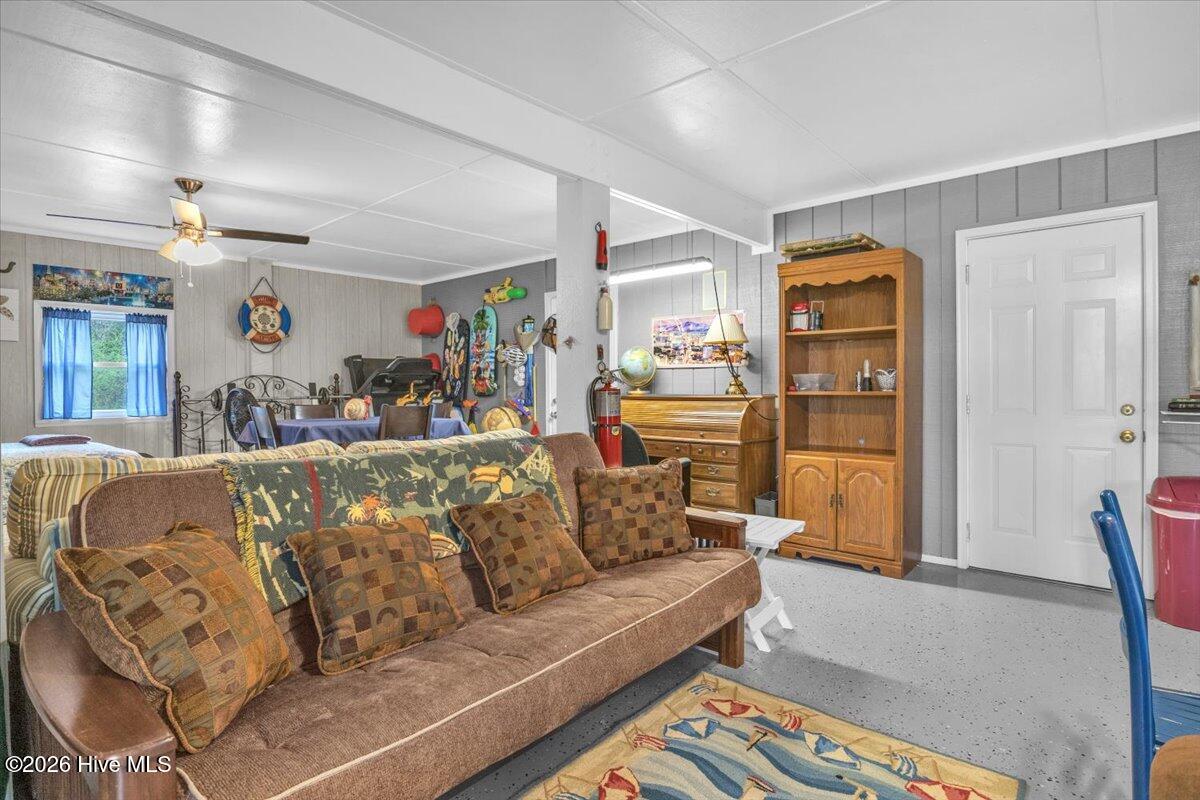 100550446 | Photo 26