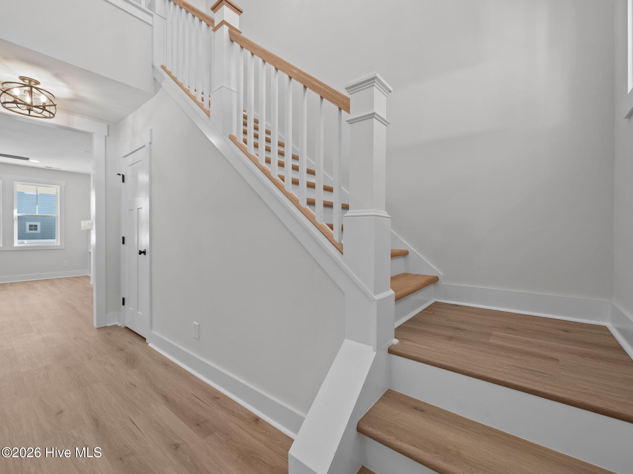 100543502 | Photo 27