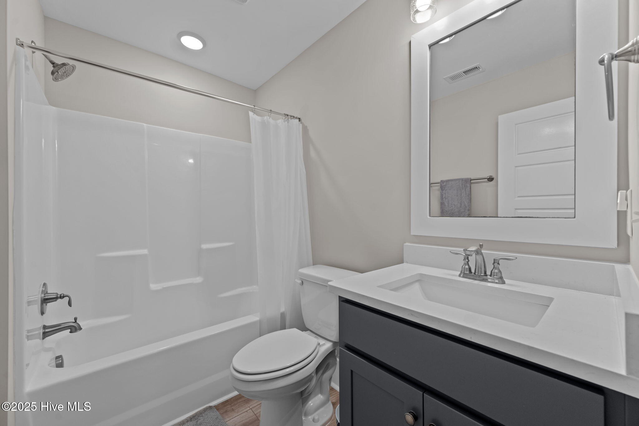 100527941 | Photo 50