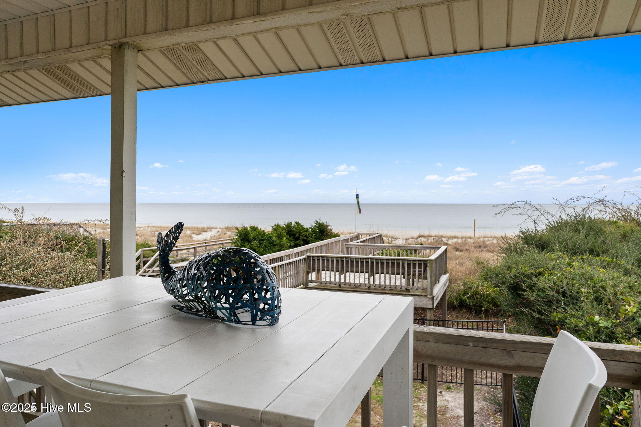 100544843 | Photo 33