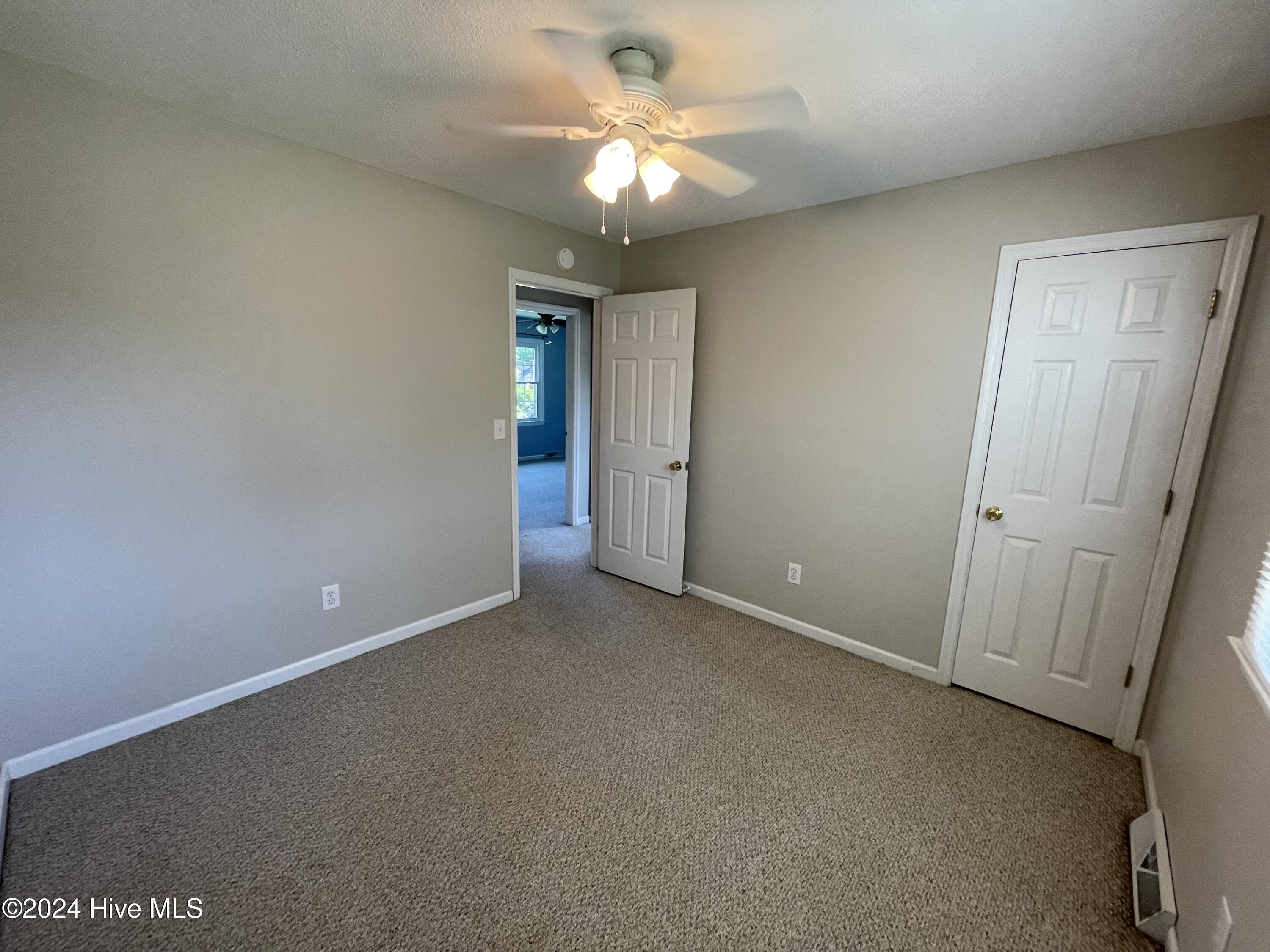 100549499 | Photo 17