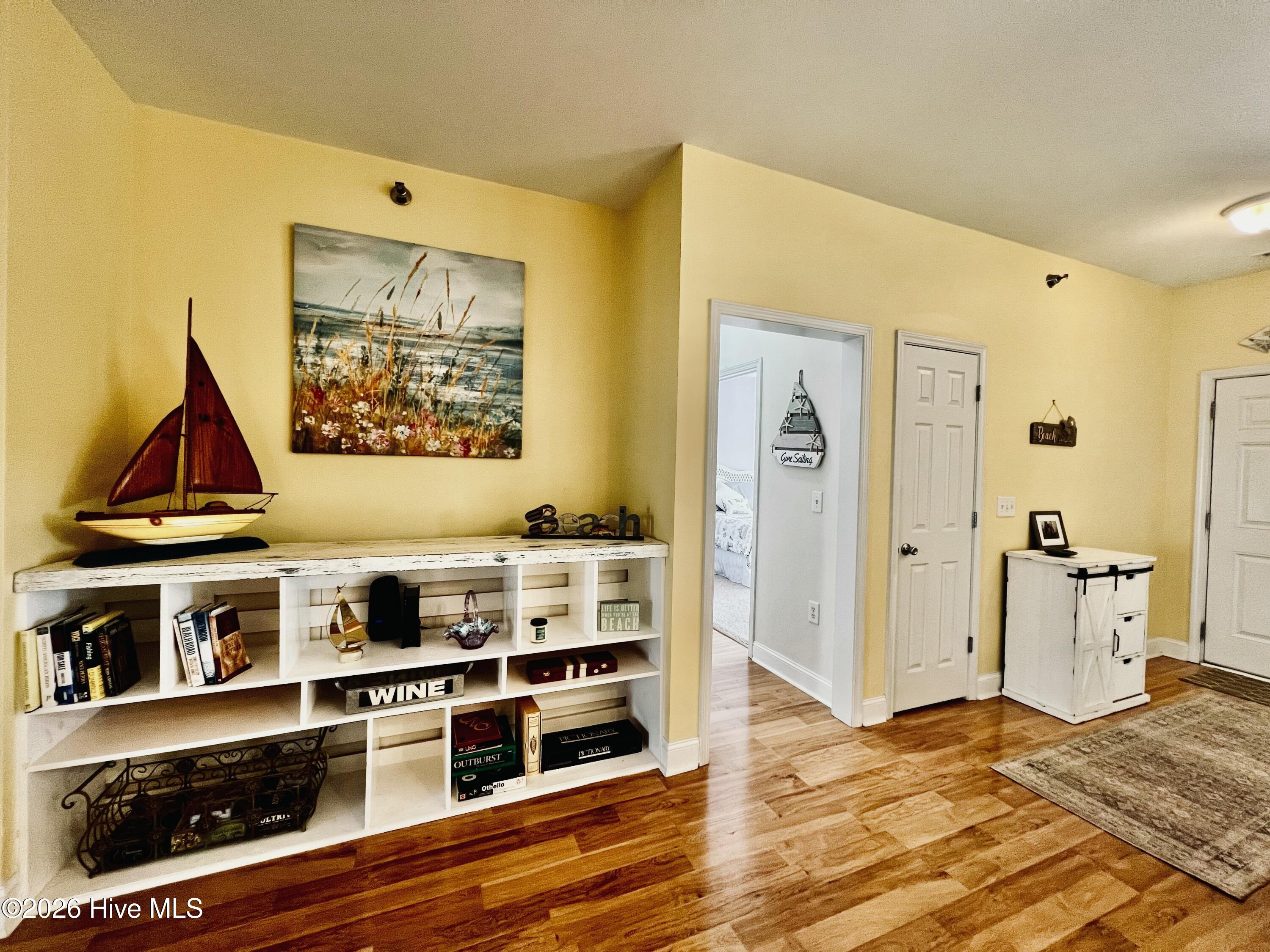 100550987 | Photo 10