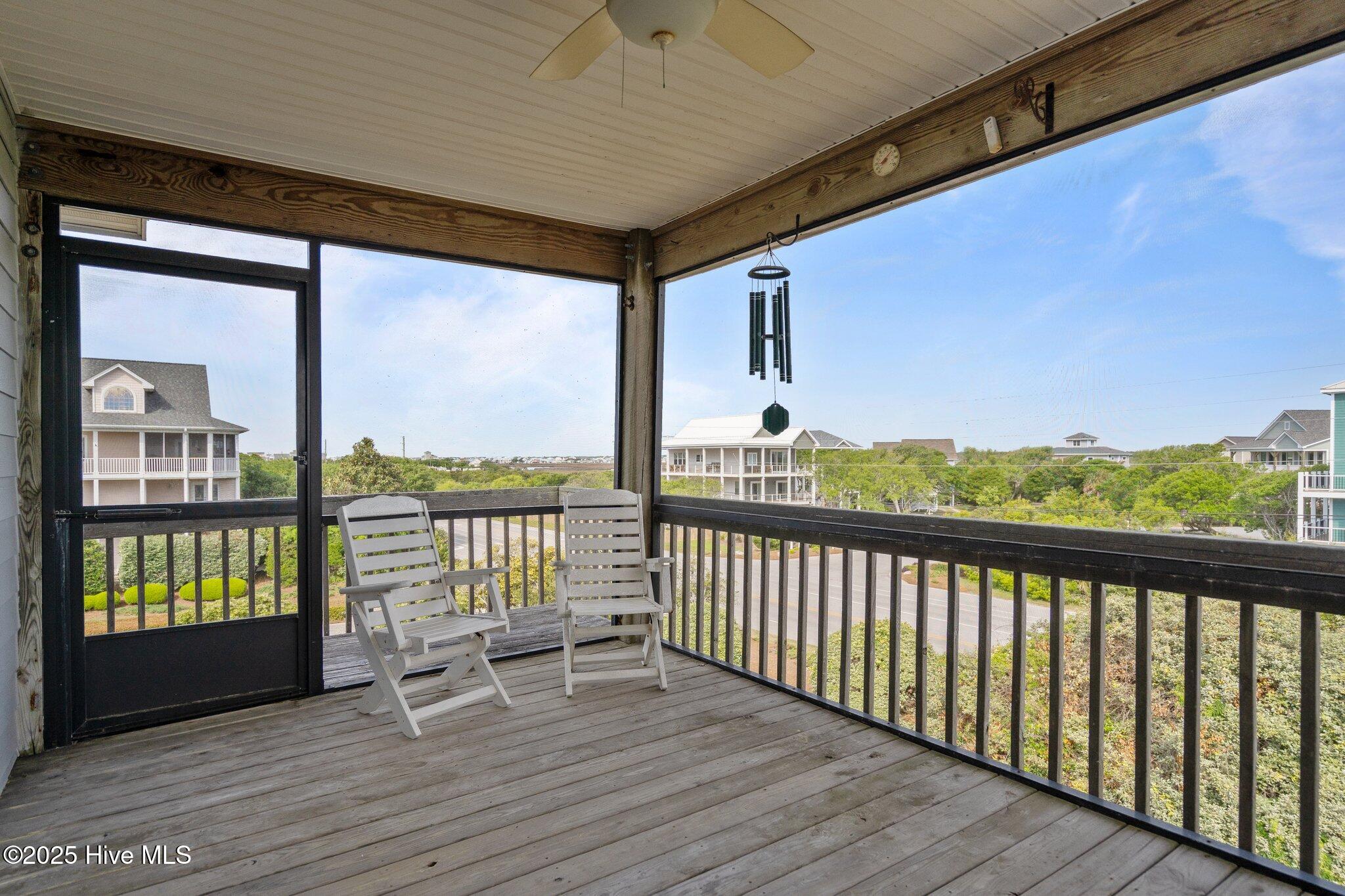 100506590 | Photo 44