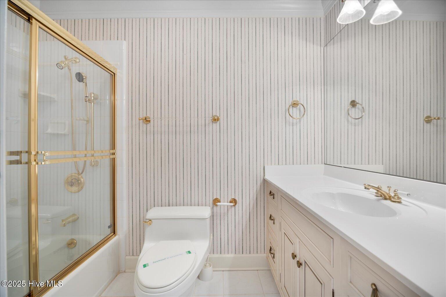 100527258 | Photo 43