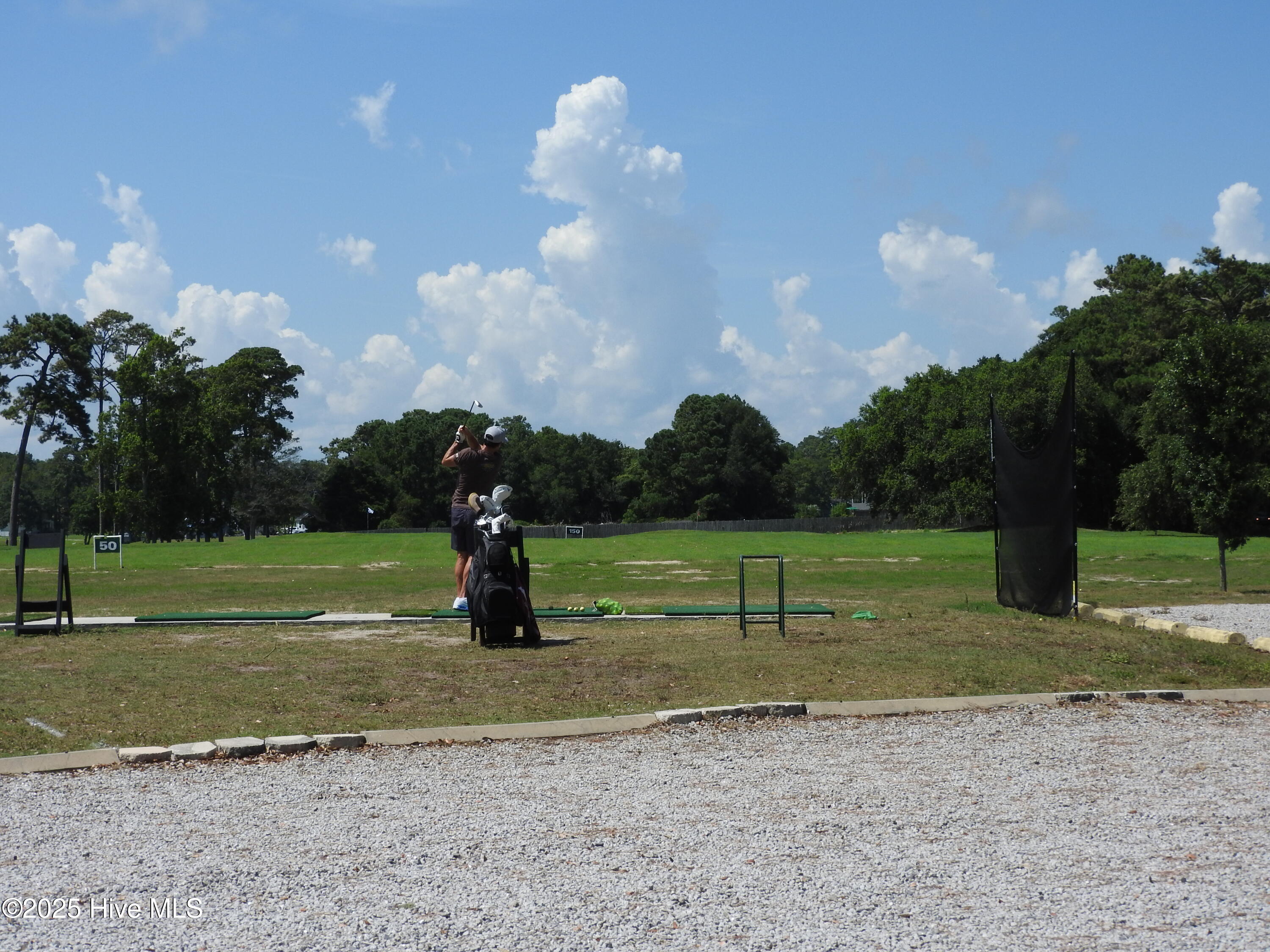 100520083 | Photo 53