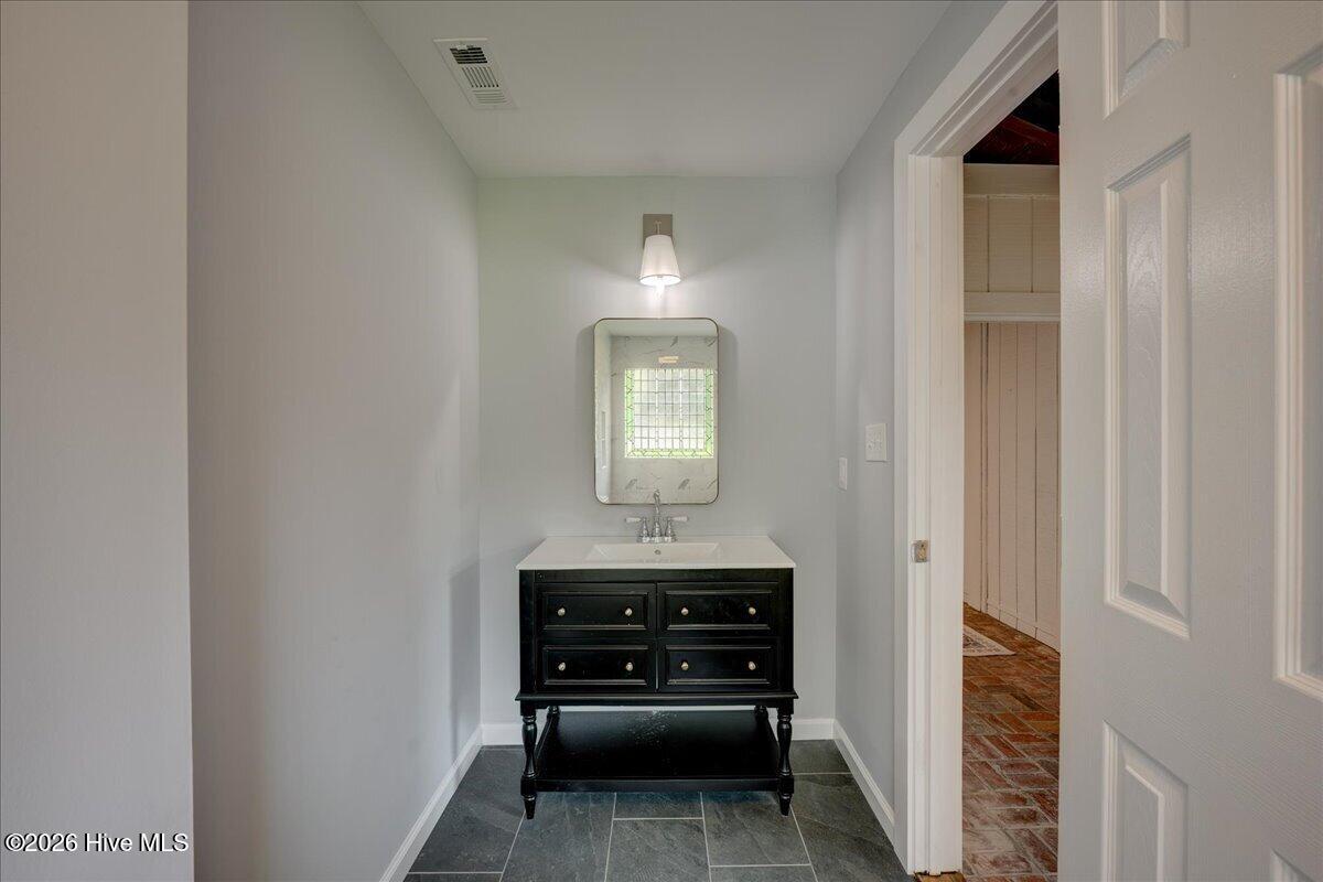 614 W Thurman Road,New Bern