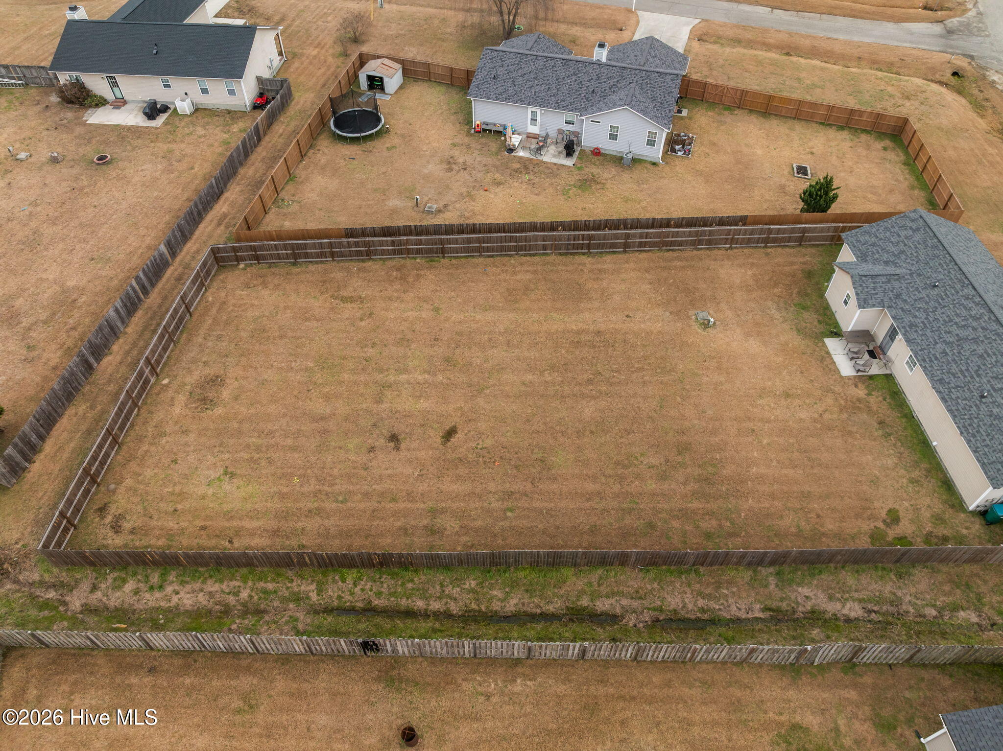 100547343 | Photo 48